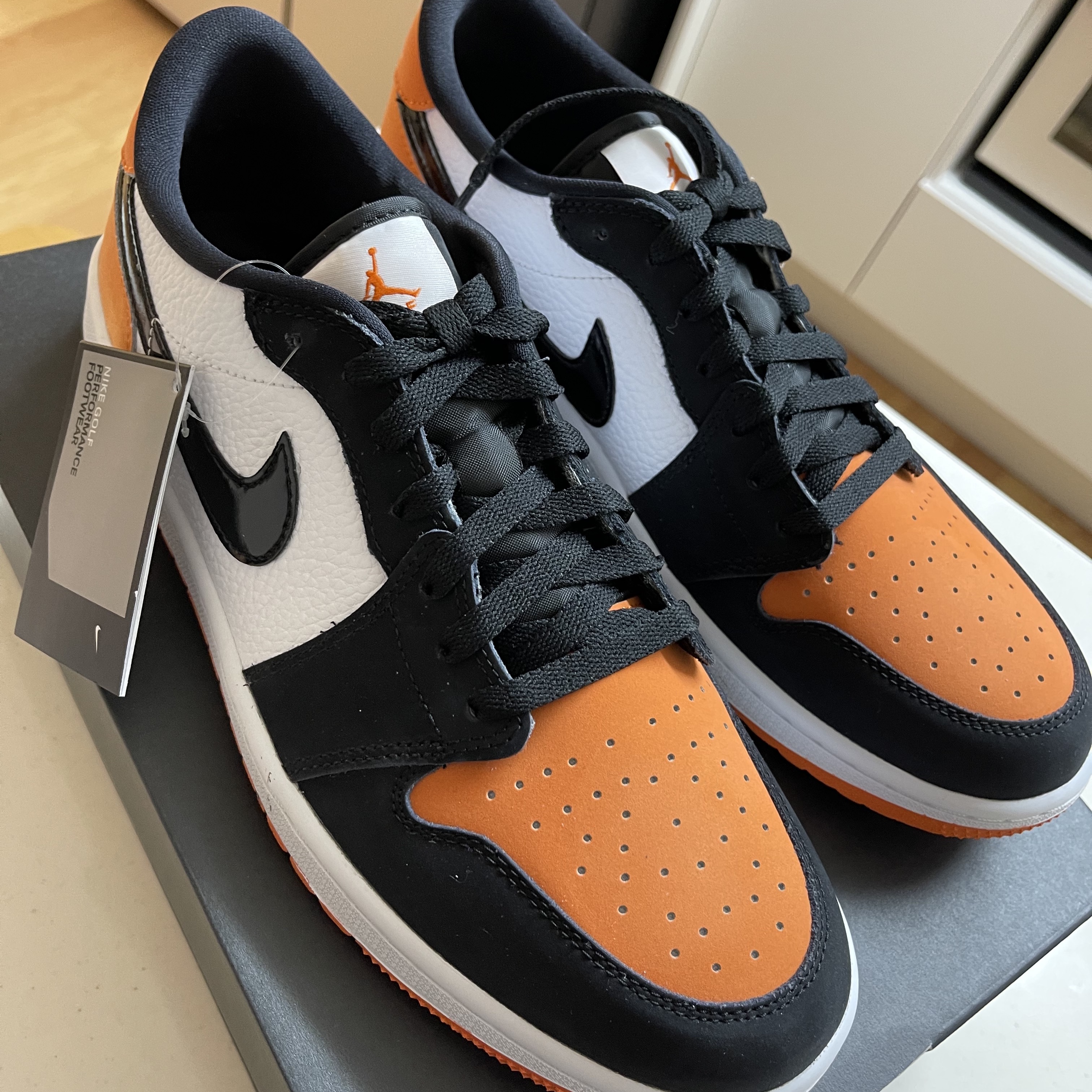 Jordan 1 Low Golf Starfish 착용 스타일