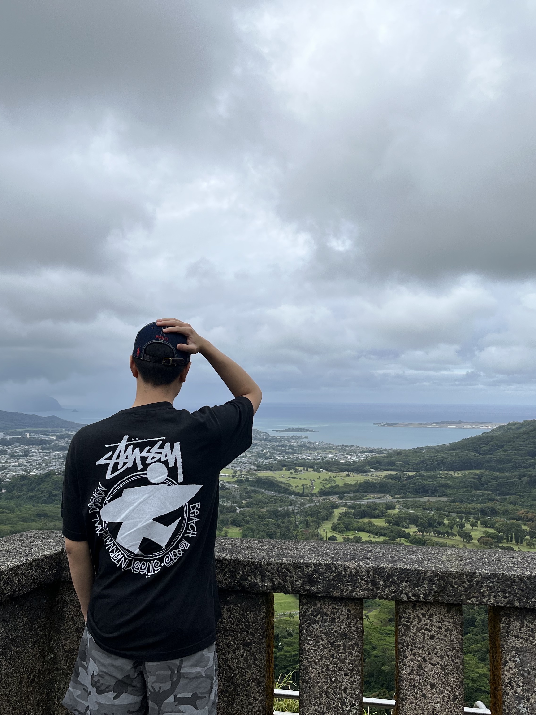 Stussy Beach Roots T-Shirt Black 착용 스타일 - 2
