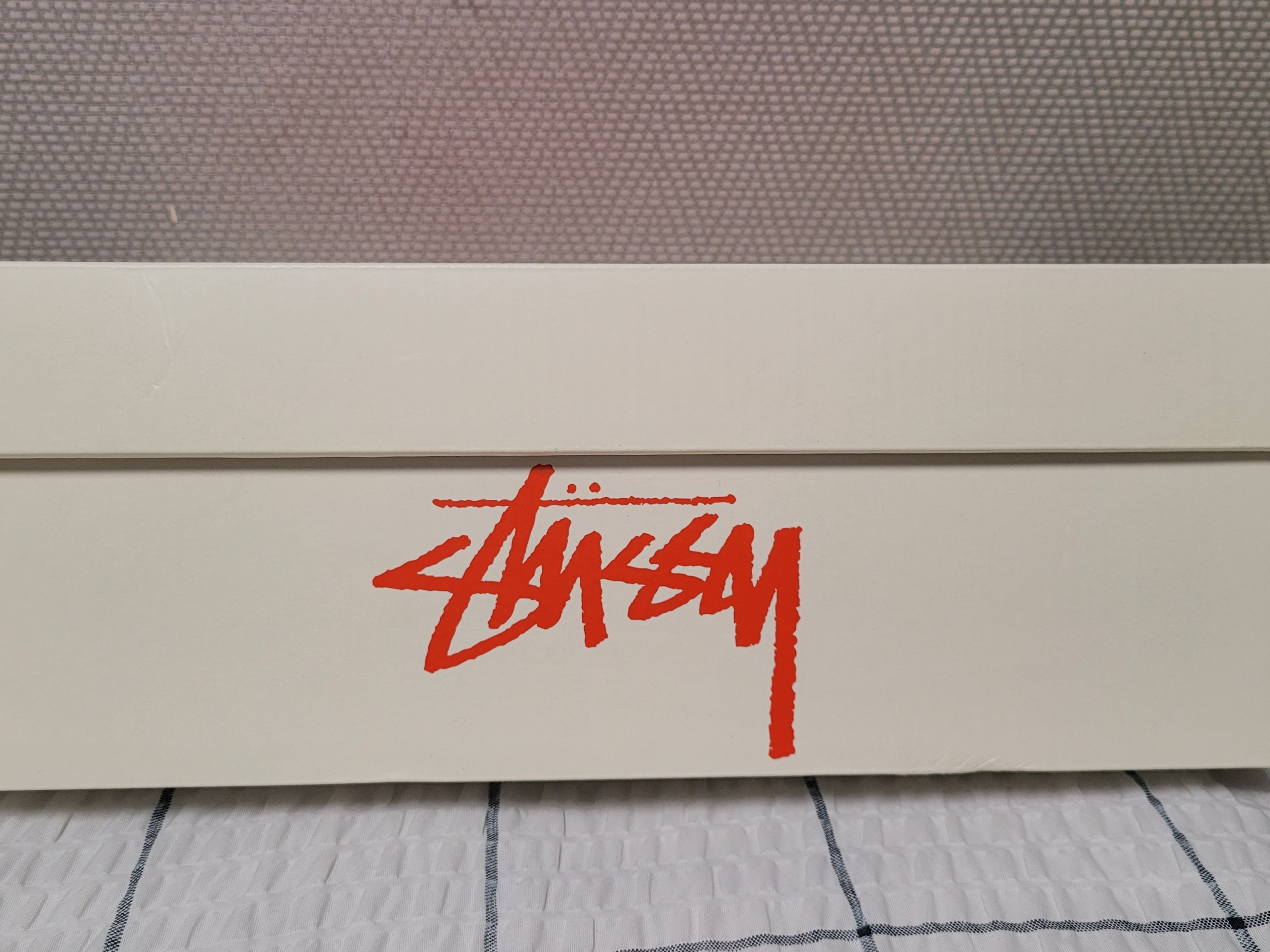 Nike x Stussy Air Force 1 '07 Mid SP Black 착용 스타일 - 1