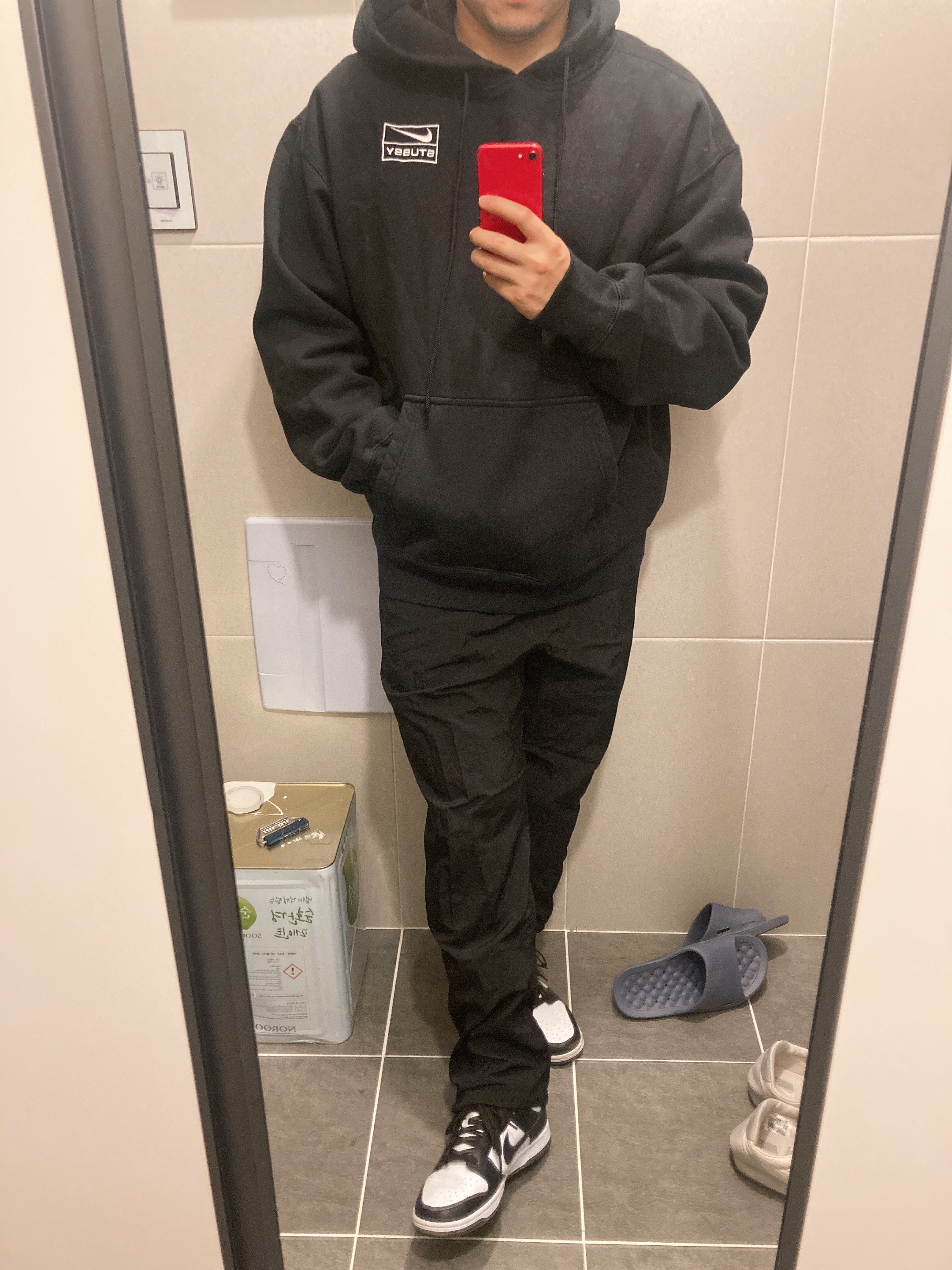 Nike x Stussy NRG RA Washed Pullover Hoodie Black (DN4028-010), Nike Dunk Low Retro Black 착용 스타일