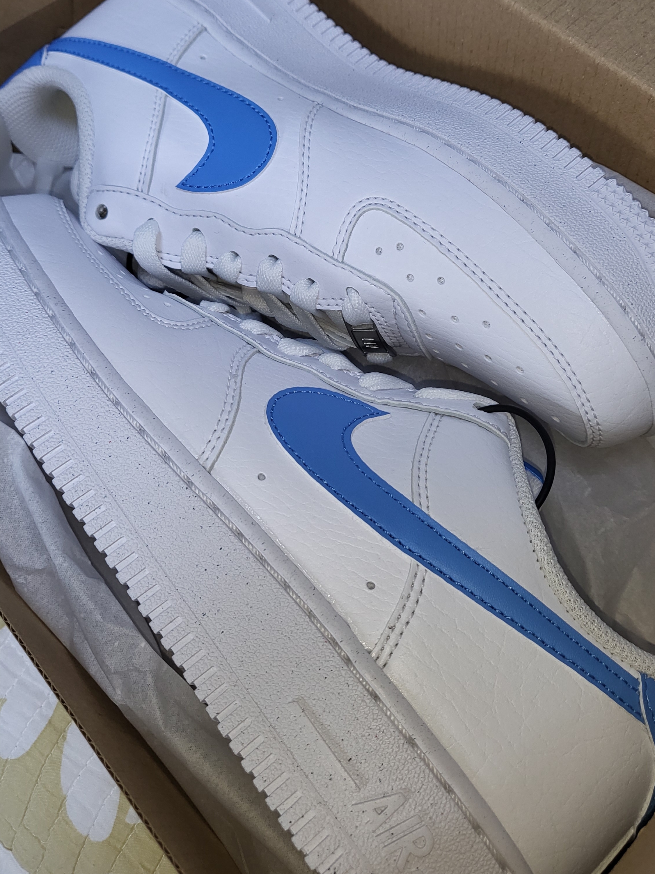 (W) Nike Air Force 1 '07 Next Nature White University Blue 착용 스타일