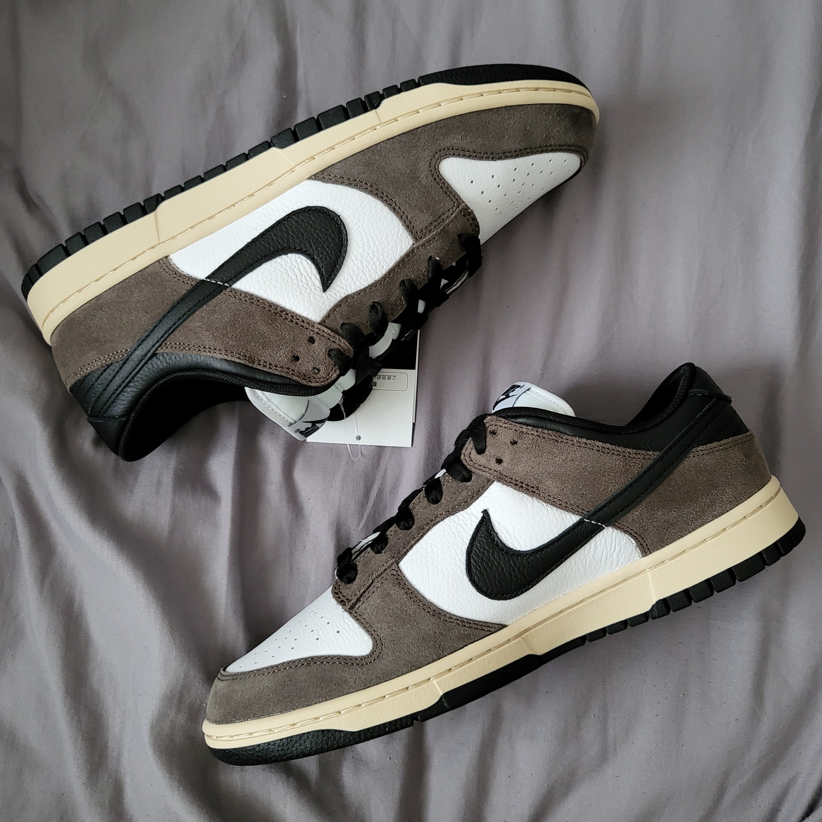 Jordan 1 x Travis Scott Retro High OG SP Mocha 착용 스타일 - 1