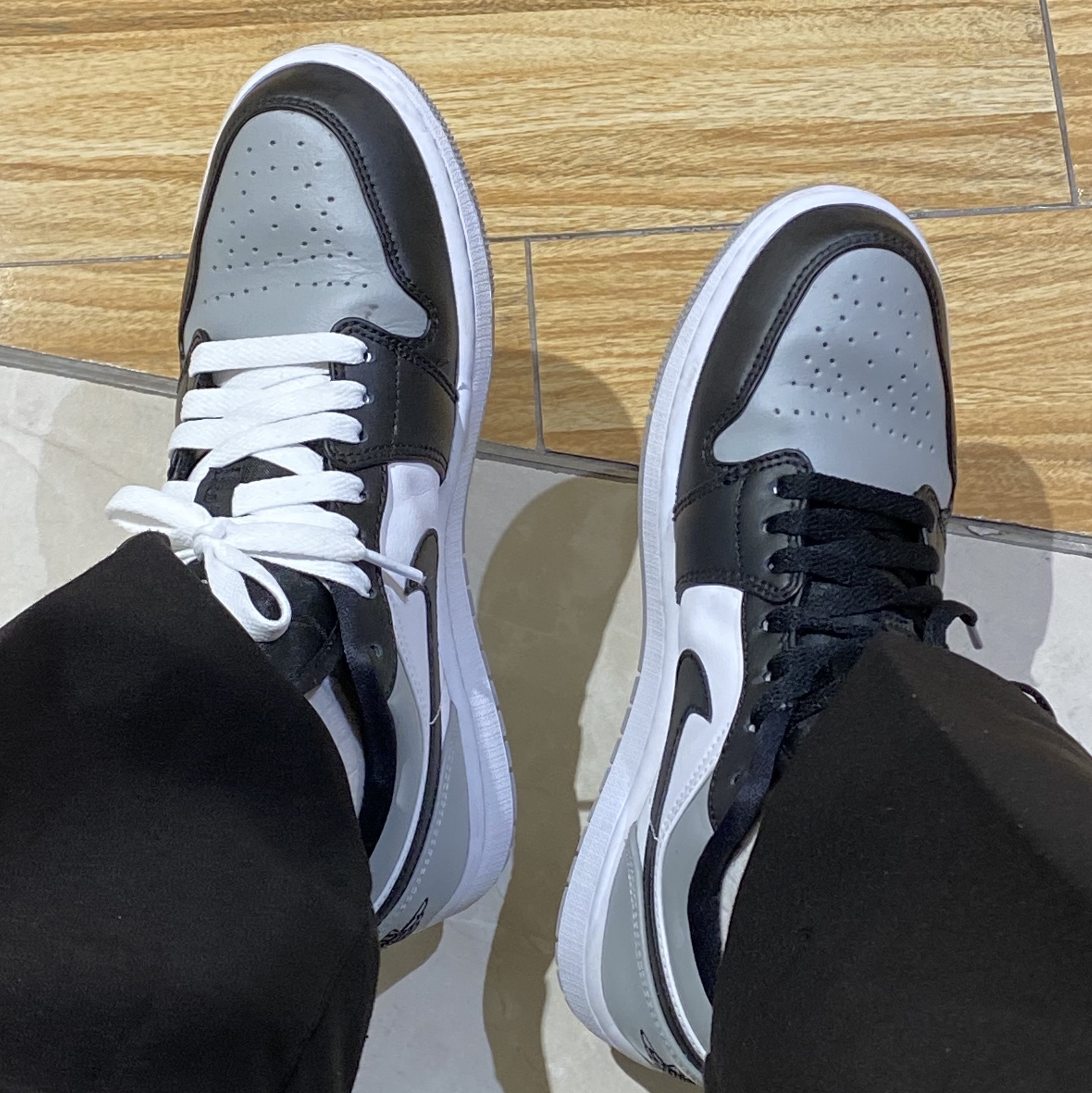 Jordan 1 Low Light Smoke Grey Black 착용 스타일