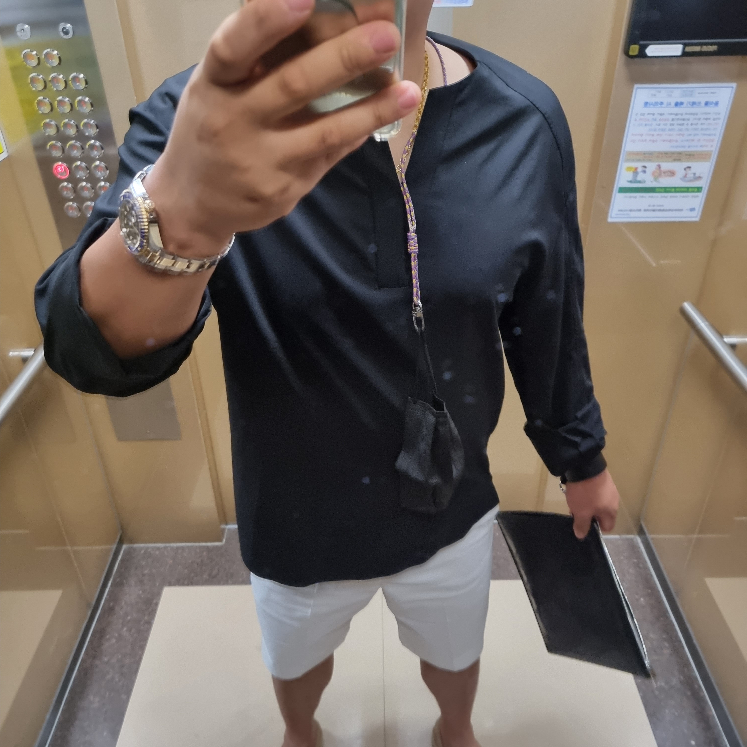 Loro Piana Summer Walk Suede Calfskin Light Wood Smoke, Rolex Submariner Date 41mm 126613LB Royal Blue Oyster 착용 스타일 - 2