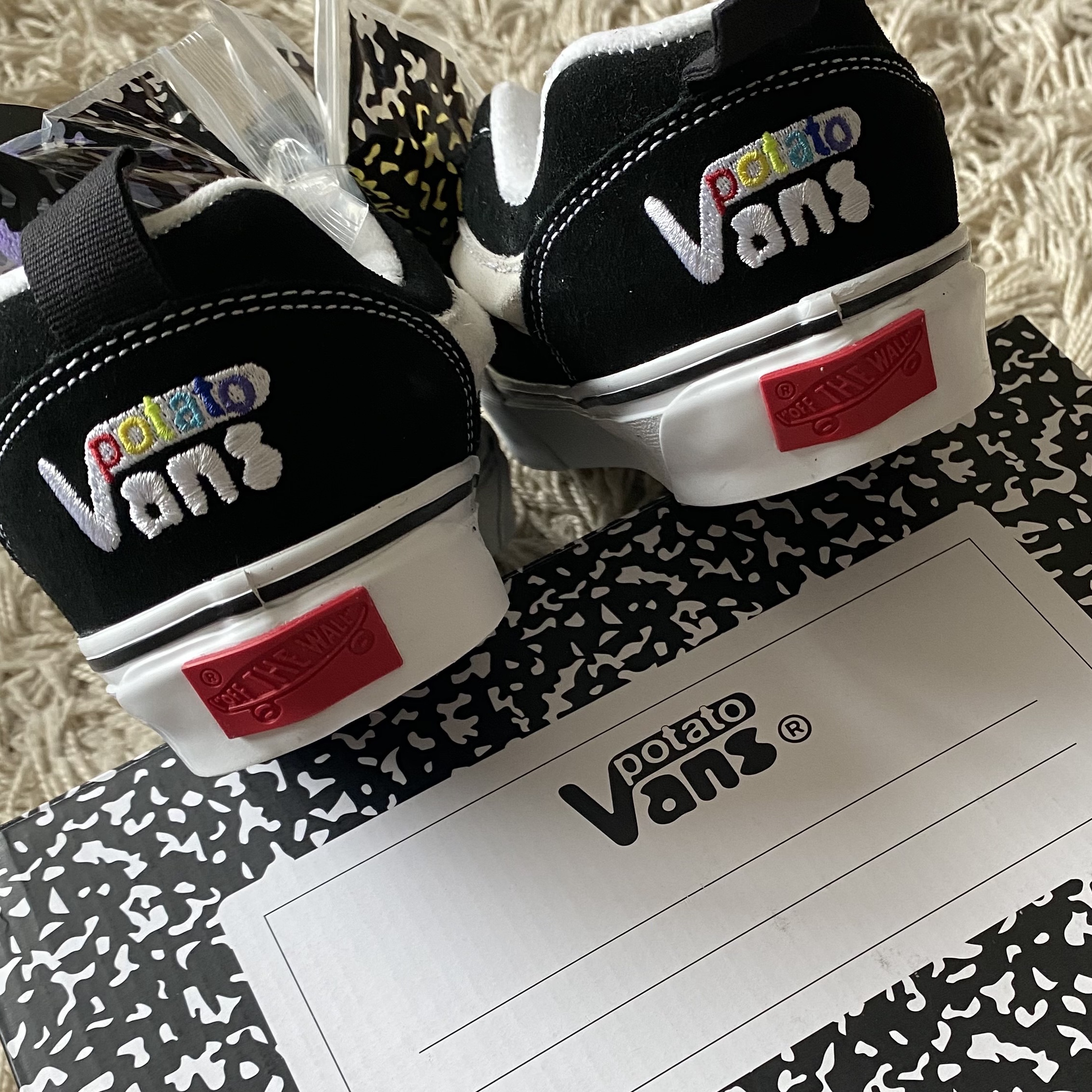 Vans Vault x Imran Potato Knu-Skool VR3 LX Black White 착용 스타일 - 3