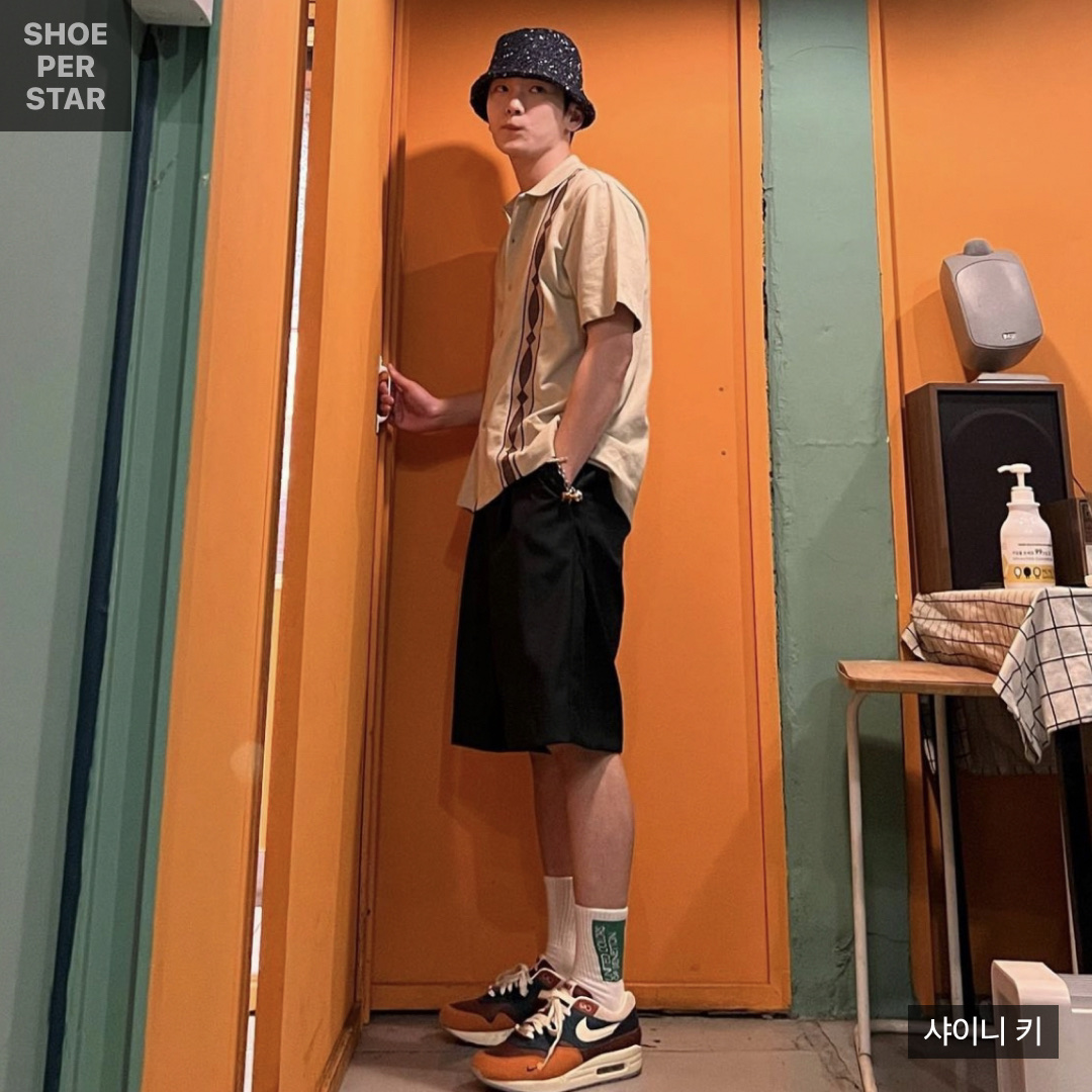 Nike x Kasina Air Max 1 SP Won-Ang Orange 착용 스타일 - 1