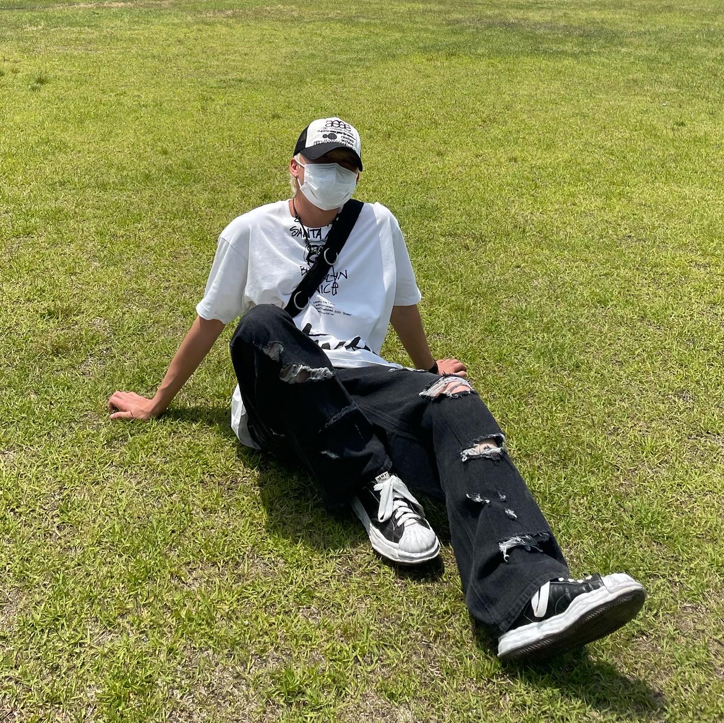 Maison Mihara Yasuhiro Blakey OG Sole Canvas Low-top Sneakers Black White, Maison Mihara Yasuhiro Blakey OG Sole Leather Low-top Sneakers Black ์ฐฉ์ฉ ์คํ์ผ - 1