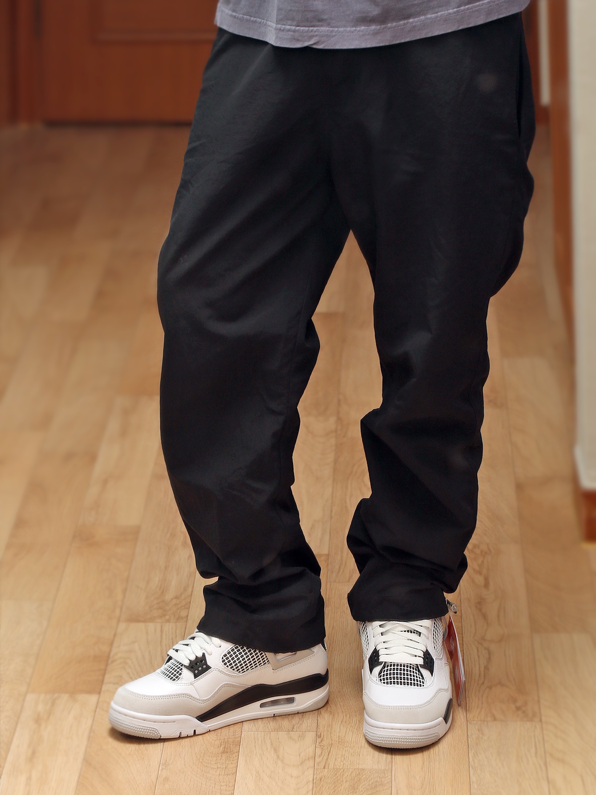 Jordan 4 Retro White and Black, (GS) Jordan 4 Retro White and Black 착용 스타일 - 2