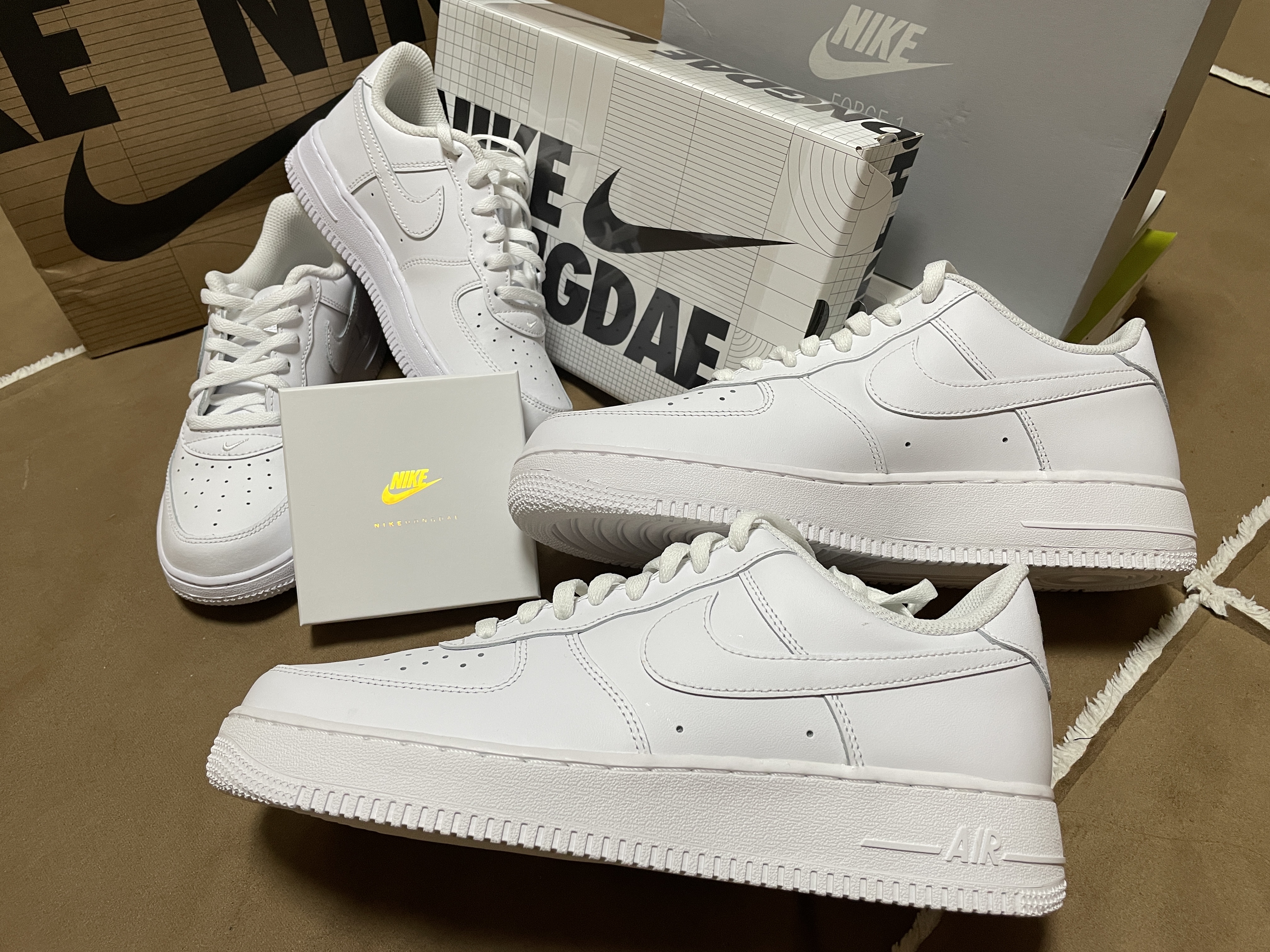 Nike Air Force 1 '07 Low White, (GS) Nike Air Force 1 LE White 착용 스타일 - 2