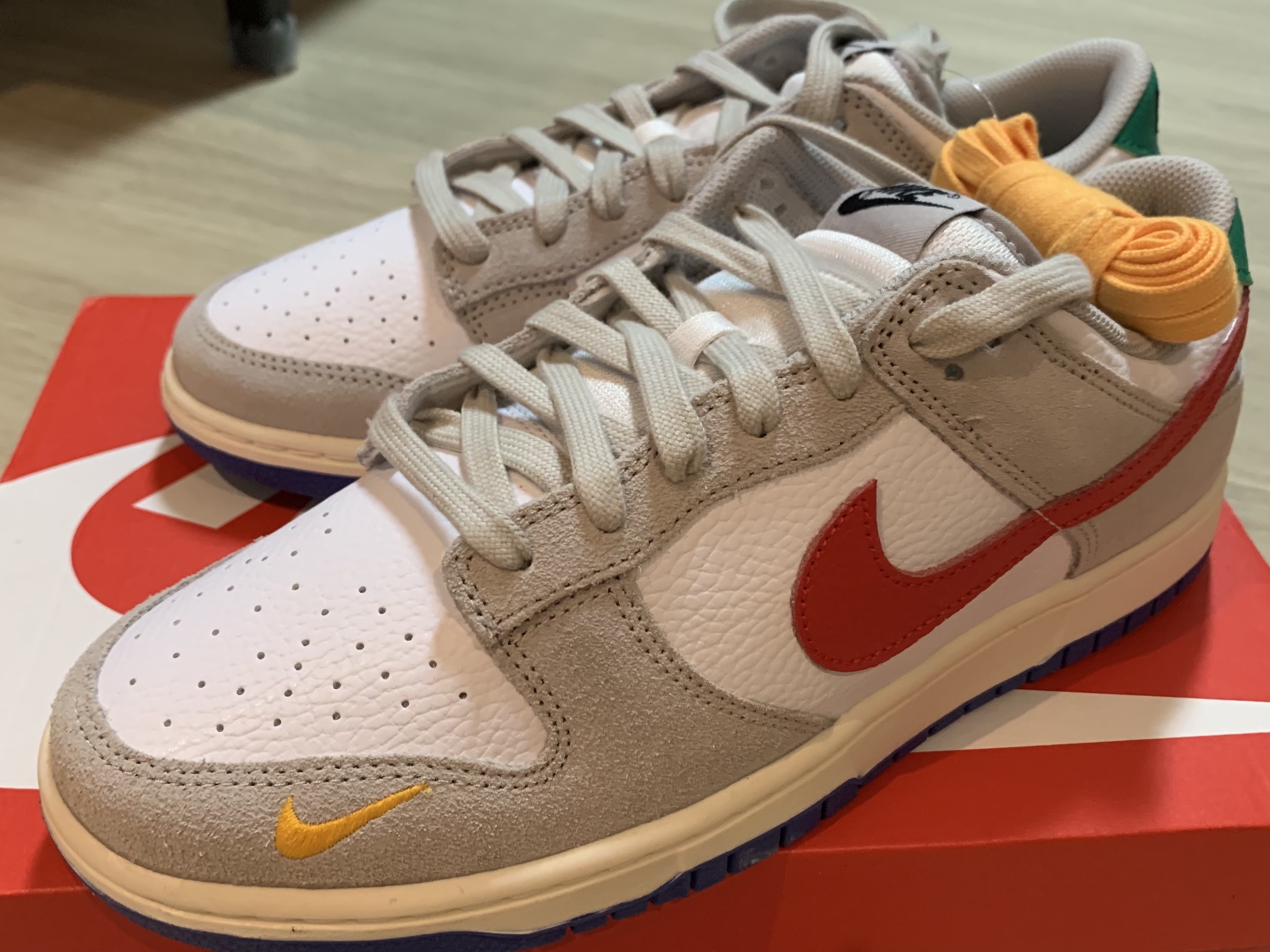 Nike Dunk Low Light Iron Ore 착용 스타일 - 1