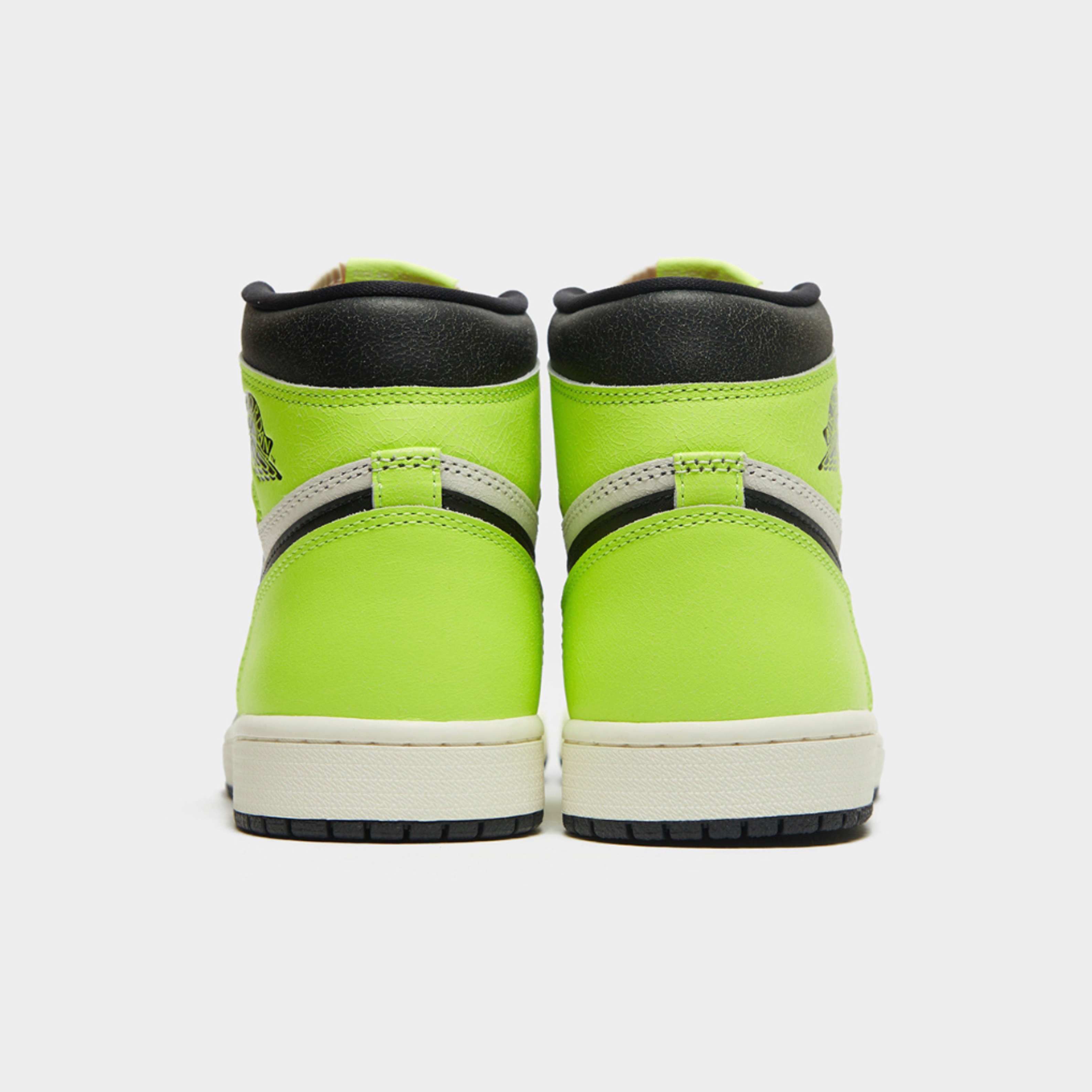 Jordan 1 Retro High OG Volt 착용 스타일 - 5