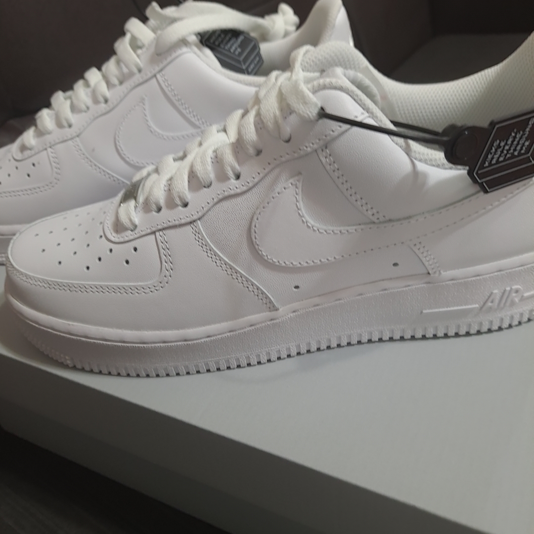 Nike Air Force 1 '07 Low White 착용 스타일