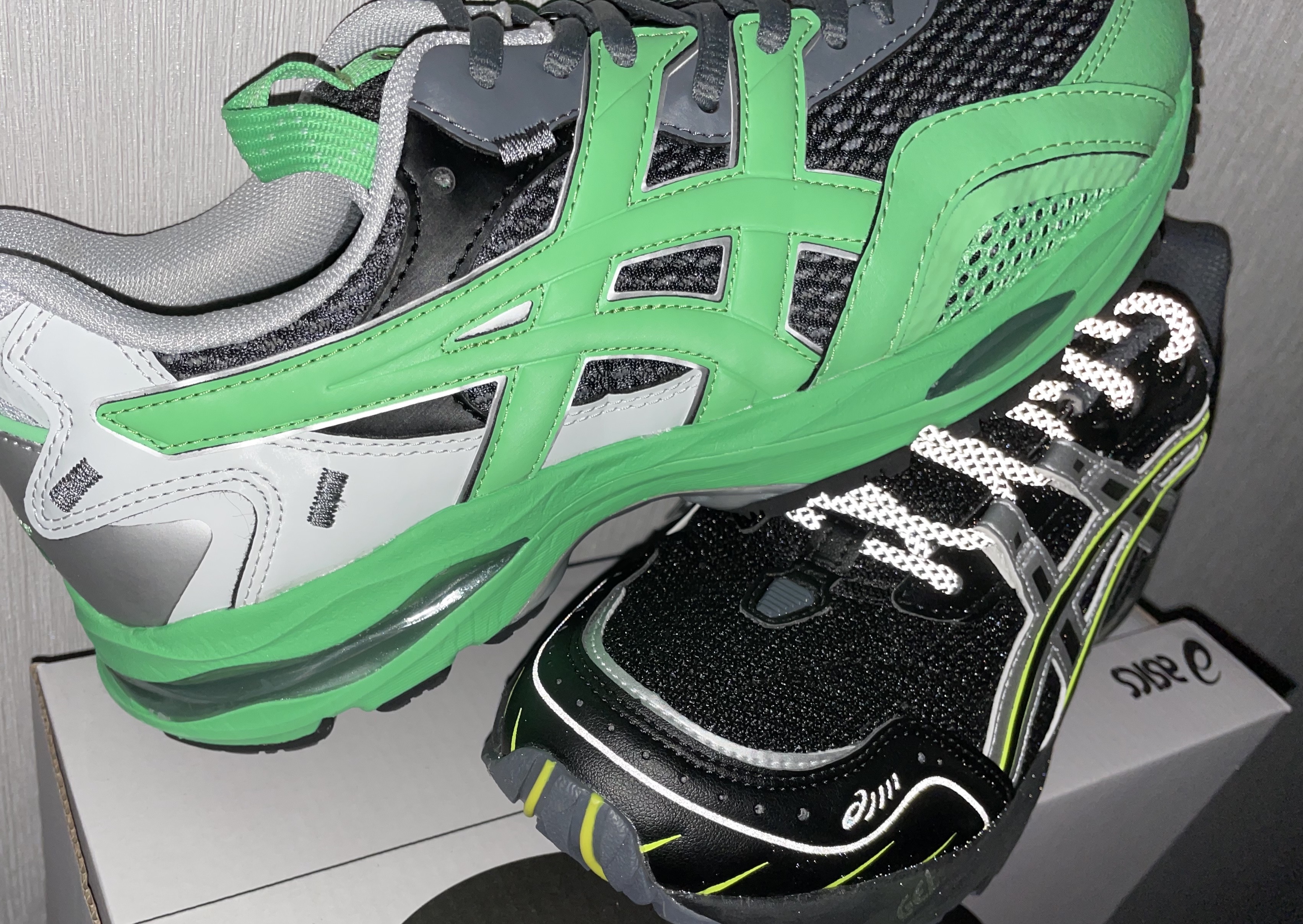 Asics HS2-S Gel-MC Plus Sea Glass Graphite Grey 착용 스타일 - 1