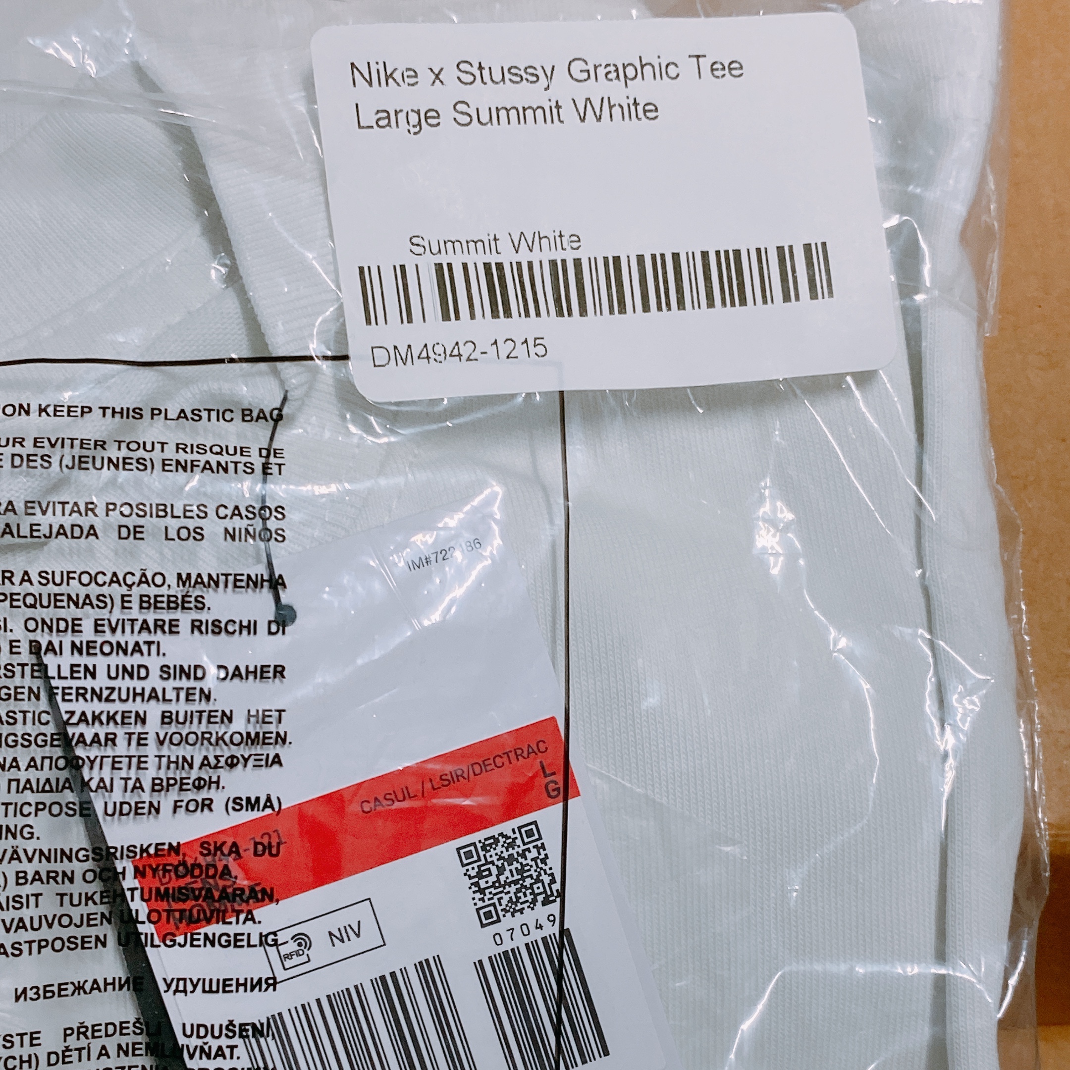 Nike x Stussy NRG RA T-Shirt Summit White (DM4942-121) 착용 스타일 - 2