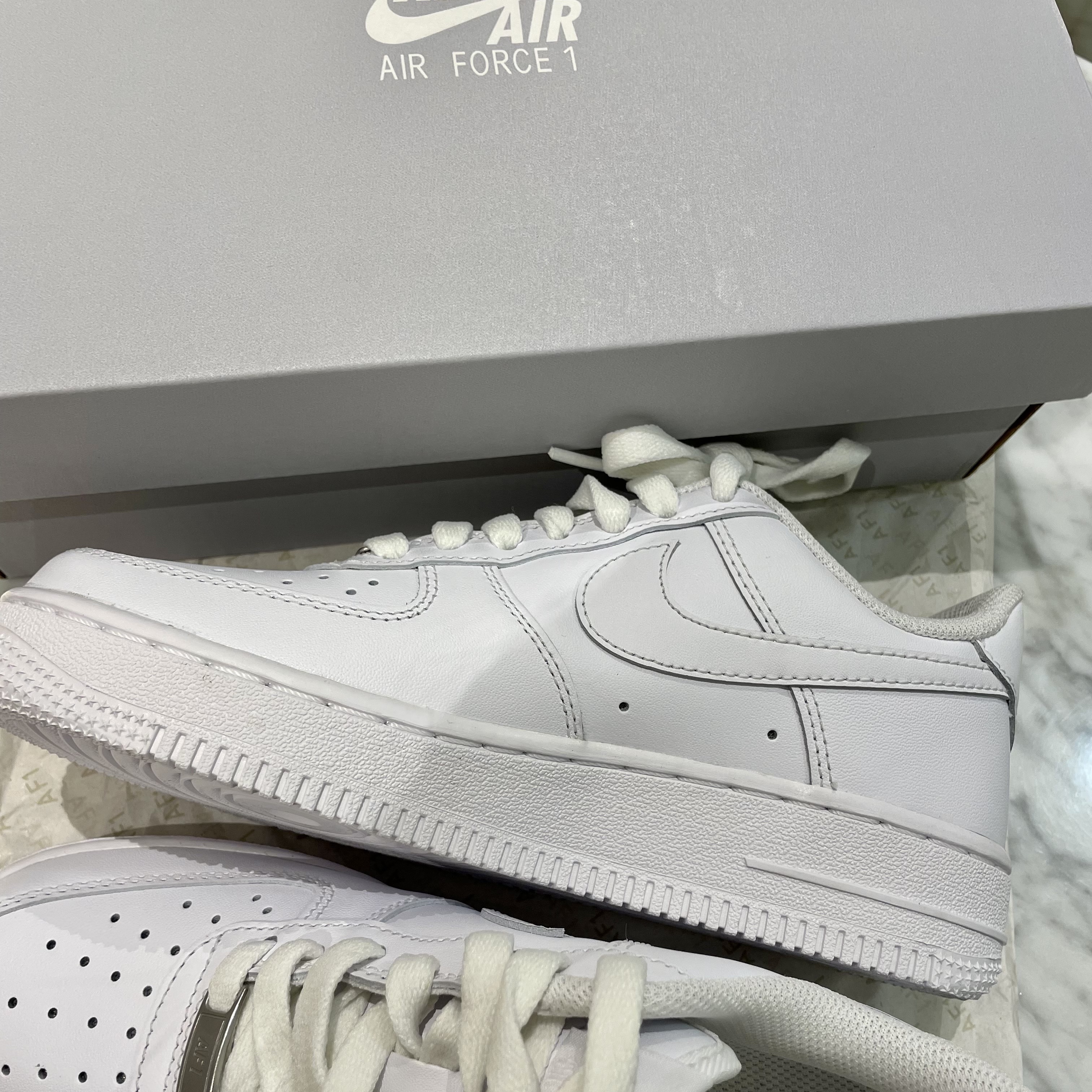 (W) Nike Air Force 1 '07 Low White 착용 스타일