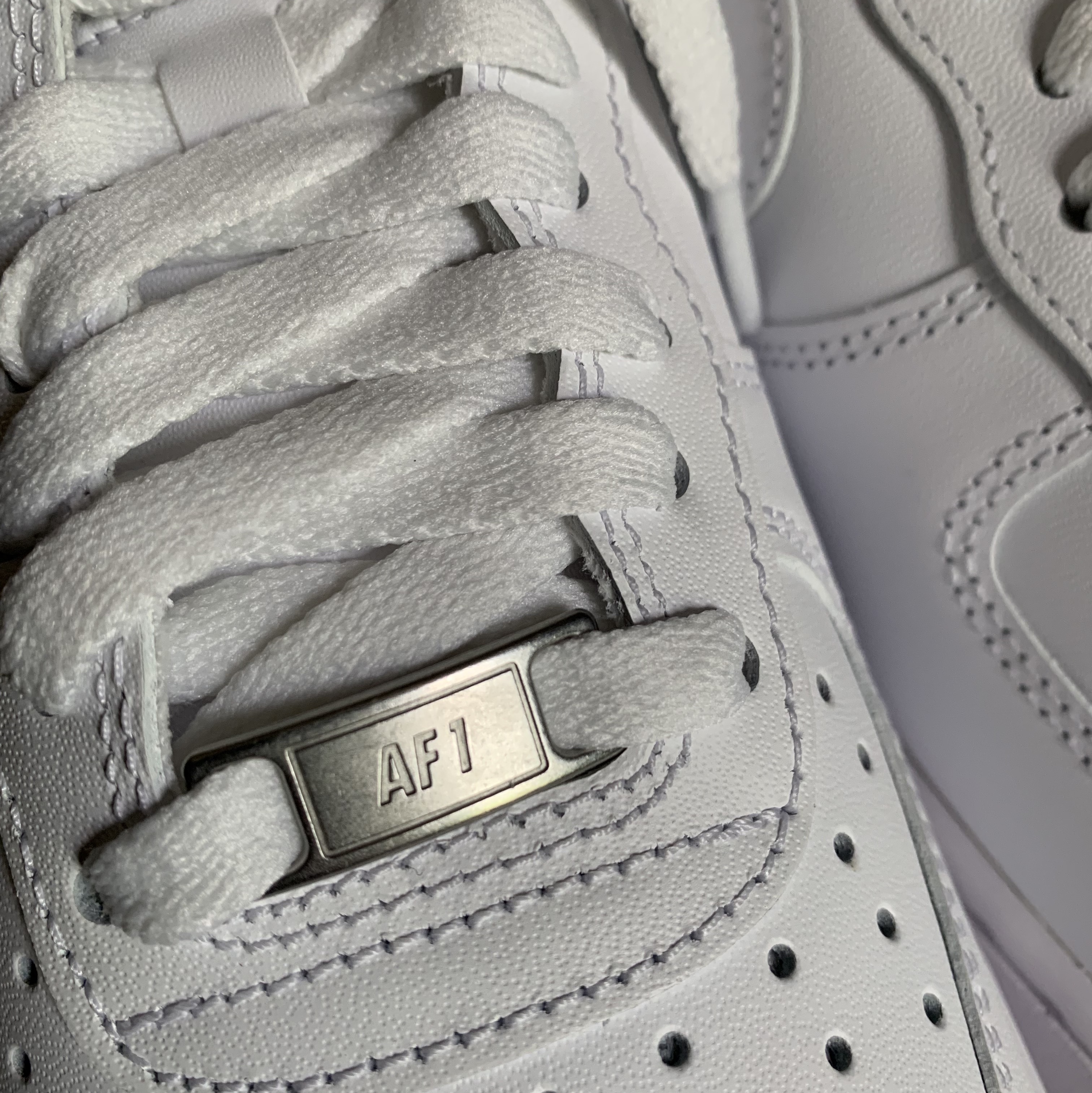 Nike Air Force 1 '07 Low White 착용 스타일 - 3