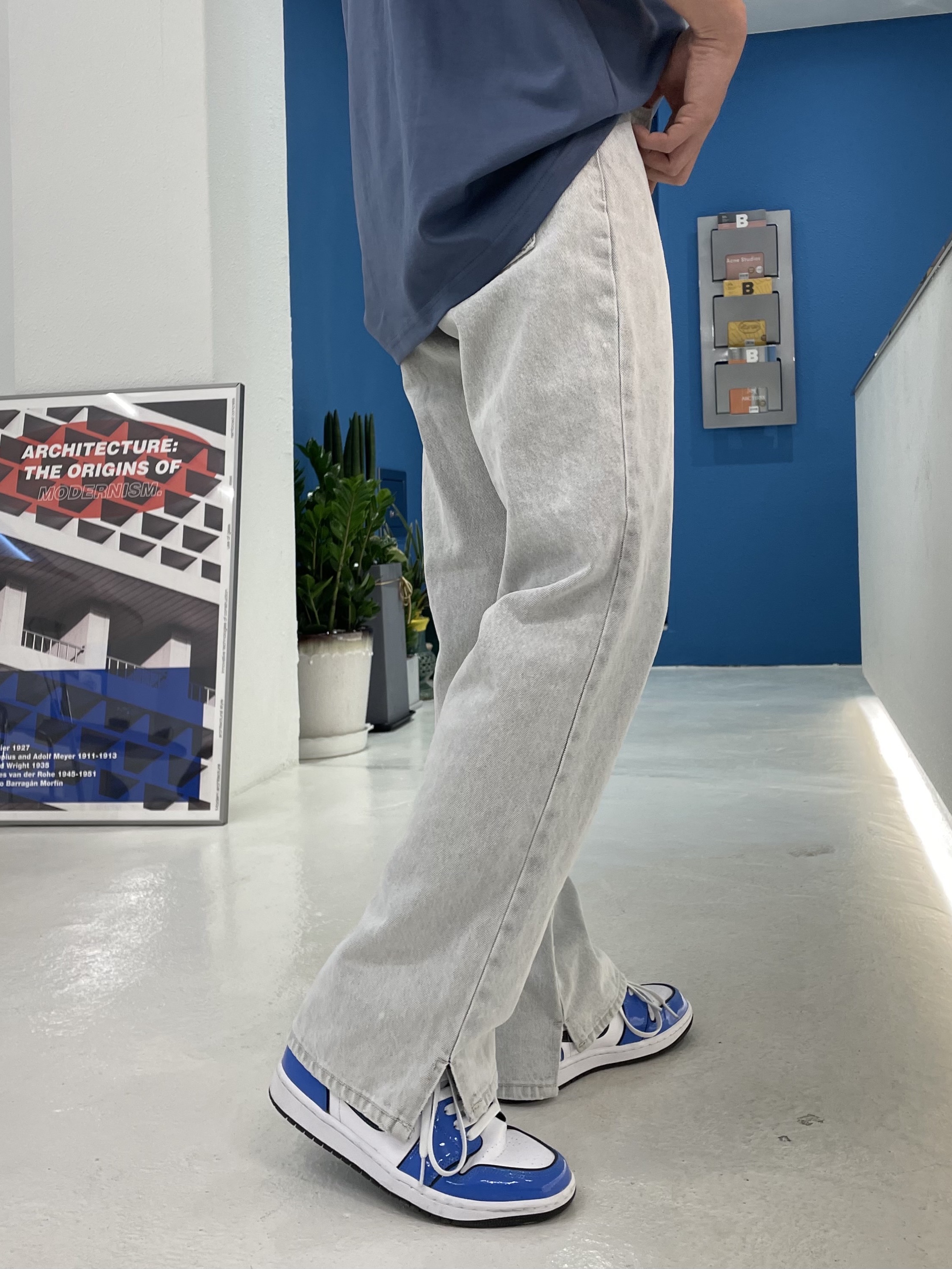 Jordan 1 Mid SE Signal Blue 착용 스타일 - 4