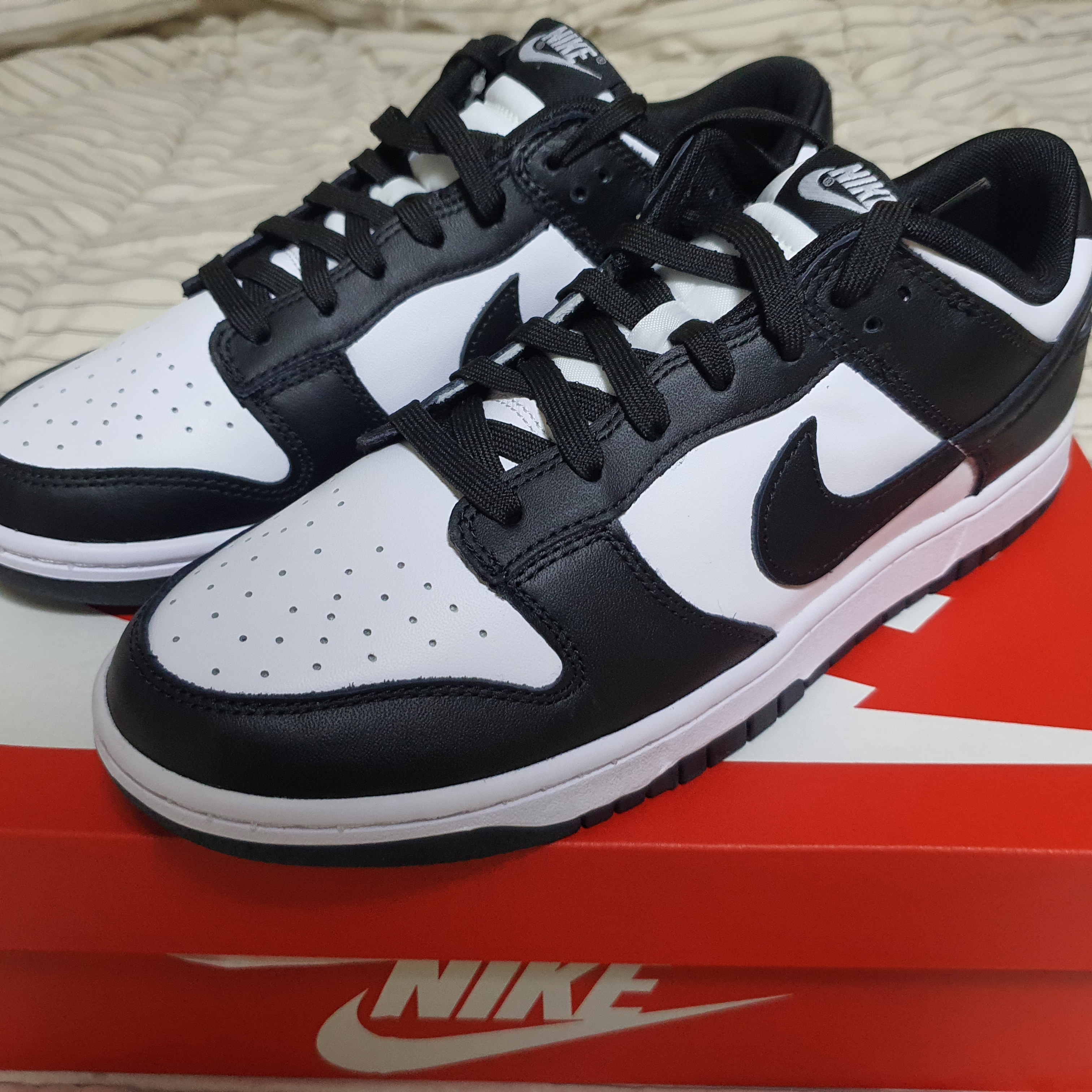 Nike Dunk Low Retro Black 착용 스타일