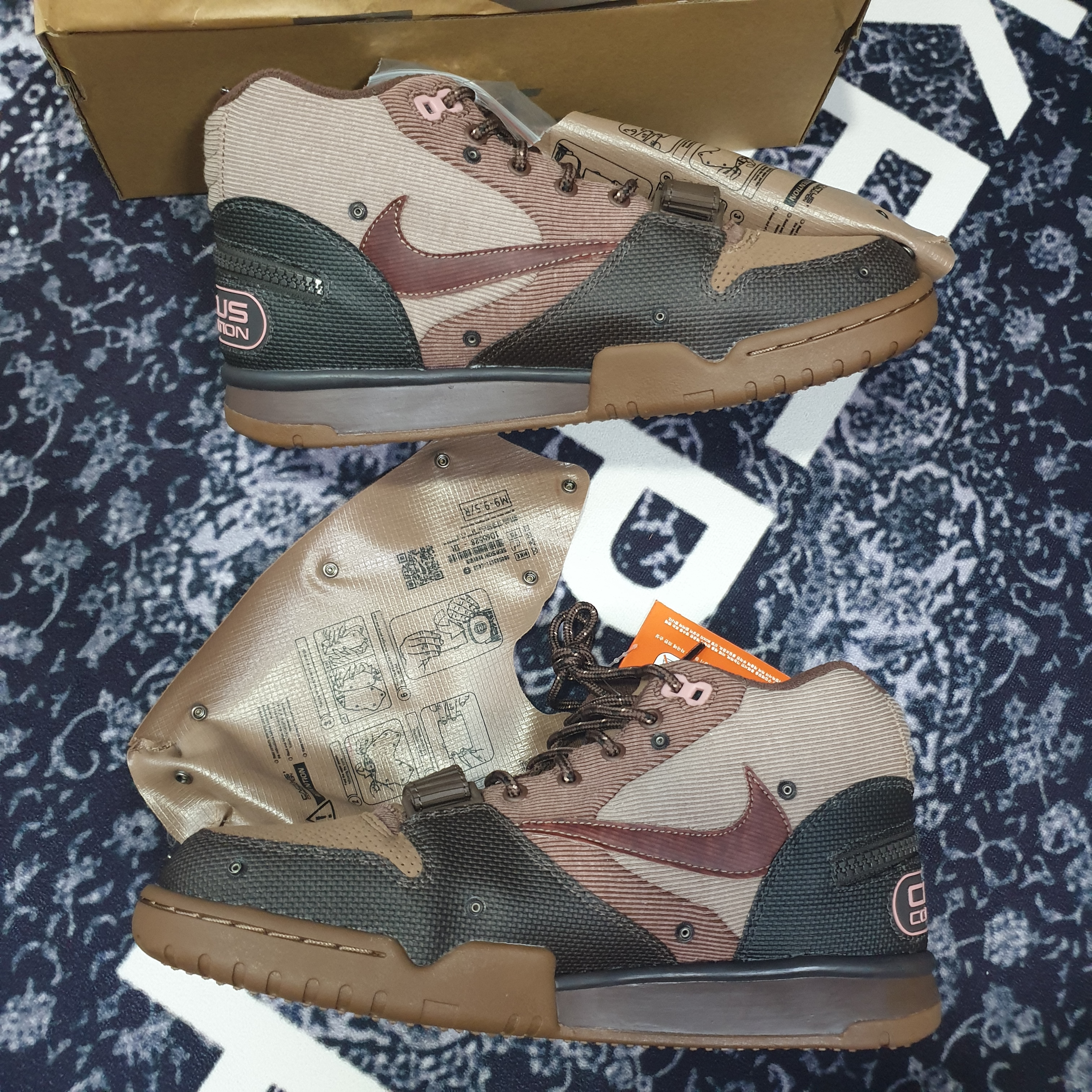 Nike x Travis Scott Air Trainer 1 Archaeo Brown and Rust Pink 착용 스타일 - 3
