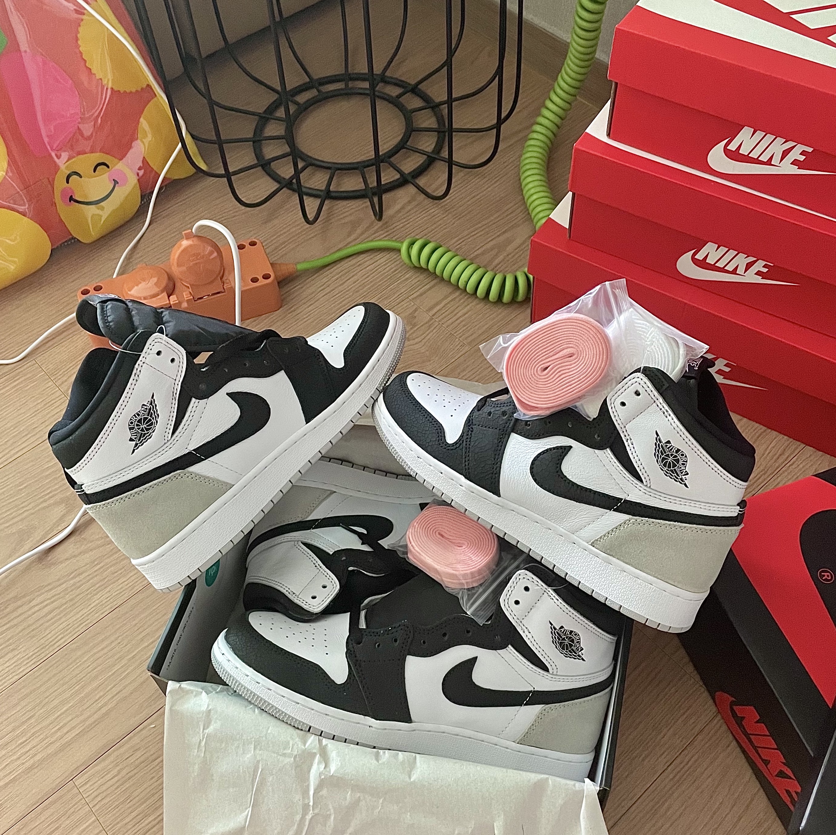 Jordan 1 Retro High OG Bleached Coral, (GS) Jordan 1 Retro High OG Bleached Coral 착용 스타일