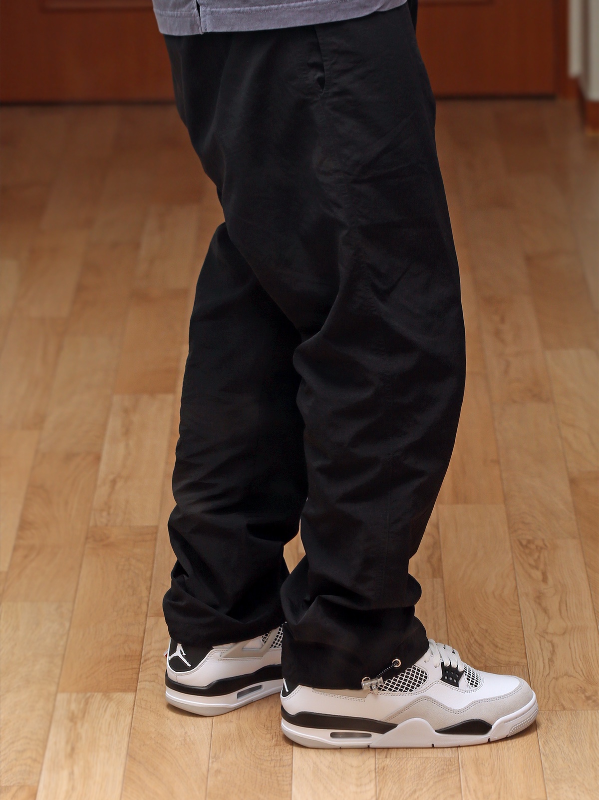 Jordan 4 Retro White and Black, (GS) Jordan 4 Retro White and Black 착용 스타일 - 1