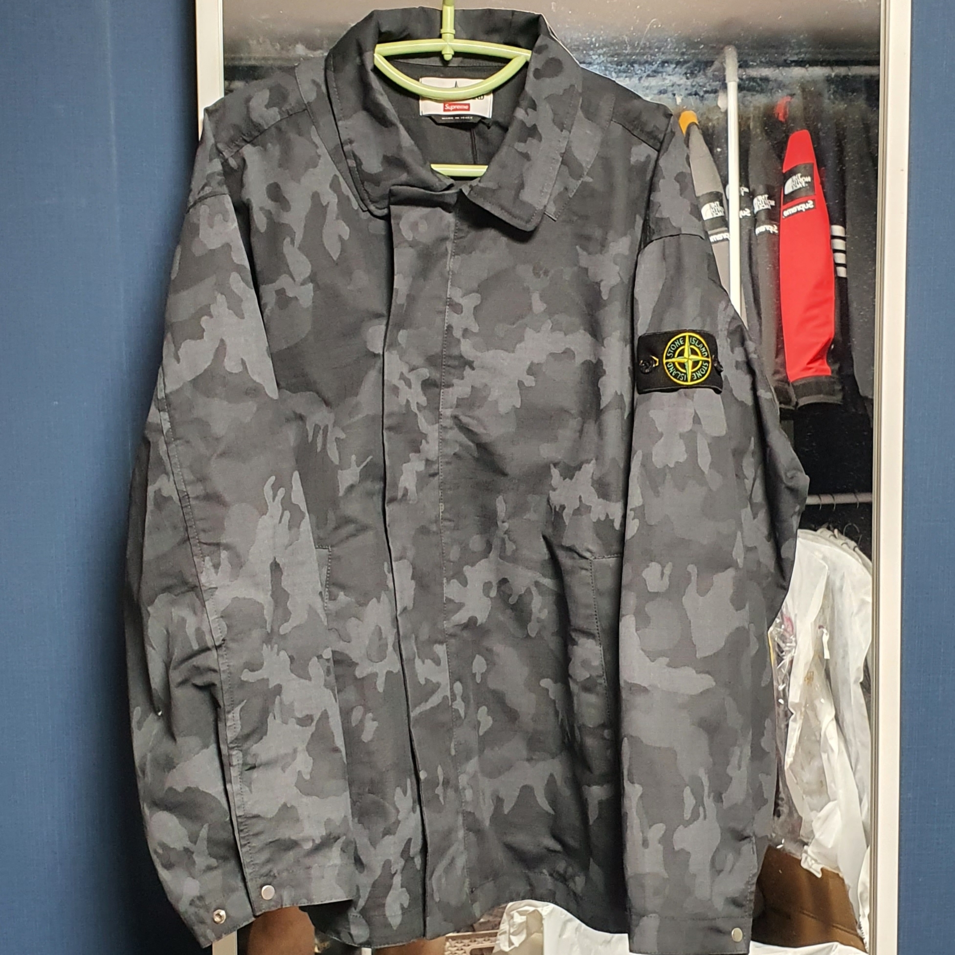 Supreme x Stone Island Reactive Ice Camo Ripstop Jacket Black - 22SS 착용 스타일