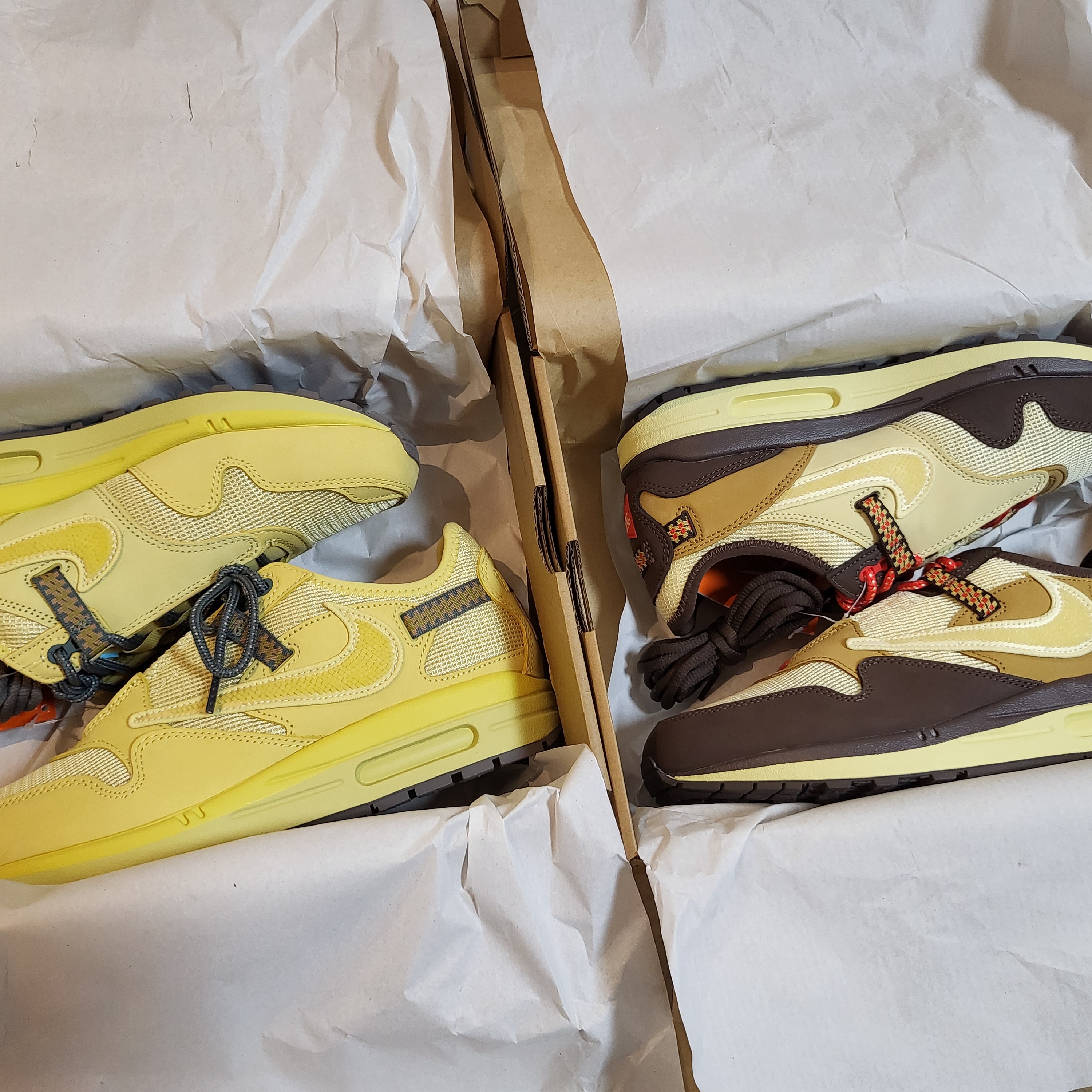 Nike x Travis Scott Air Max 1 Cact.us Gold, Nike x Travis Scott Air Max 1 Cact.us Brown 착용 스타일
