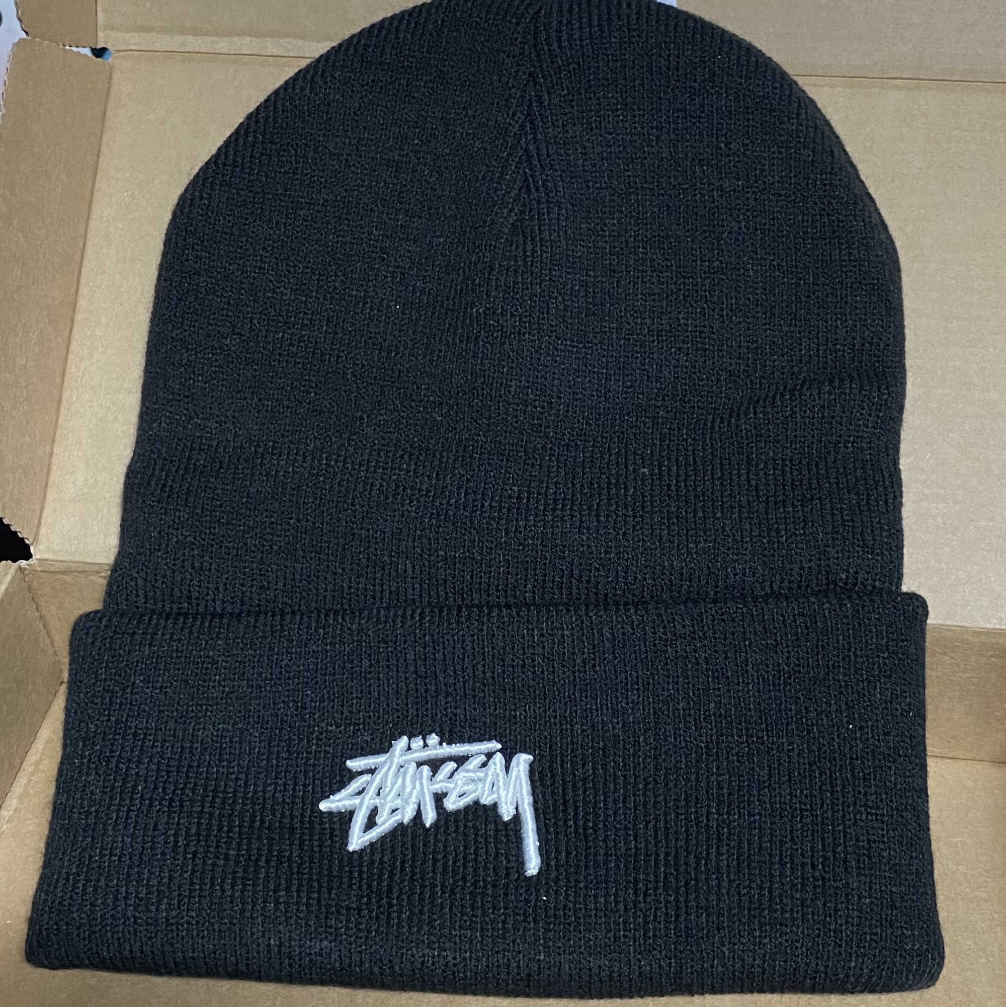Nike x Stussy NRG Cuffed Beanie Black 착용 스타일 - 1