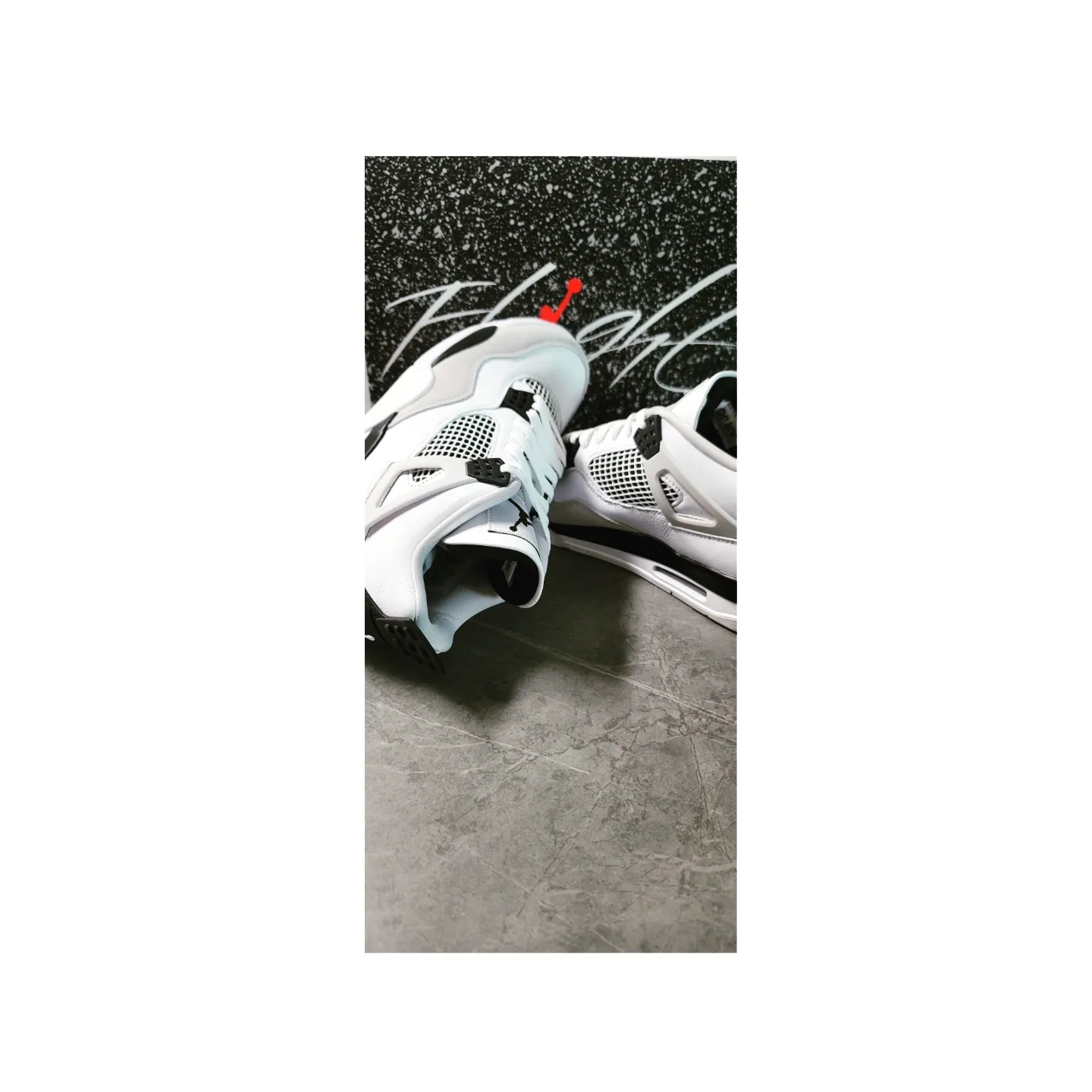 Jordan 4 Retro White and Black 착용 스타일