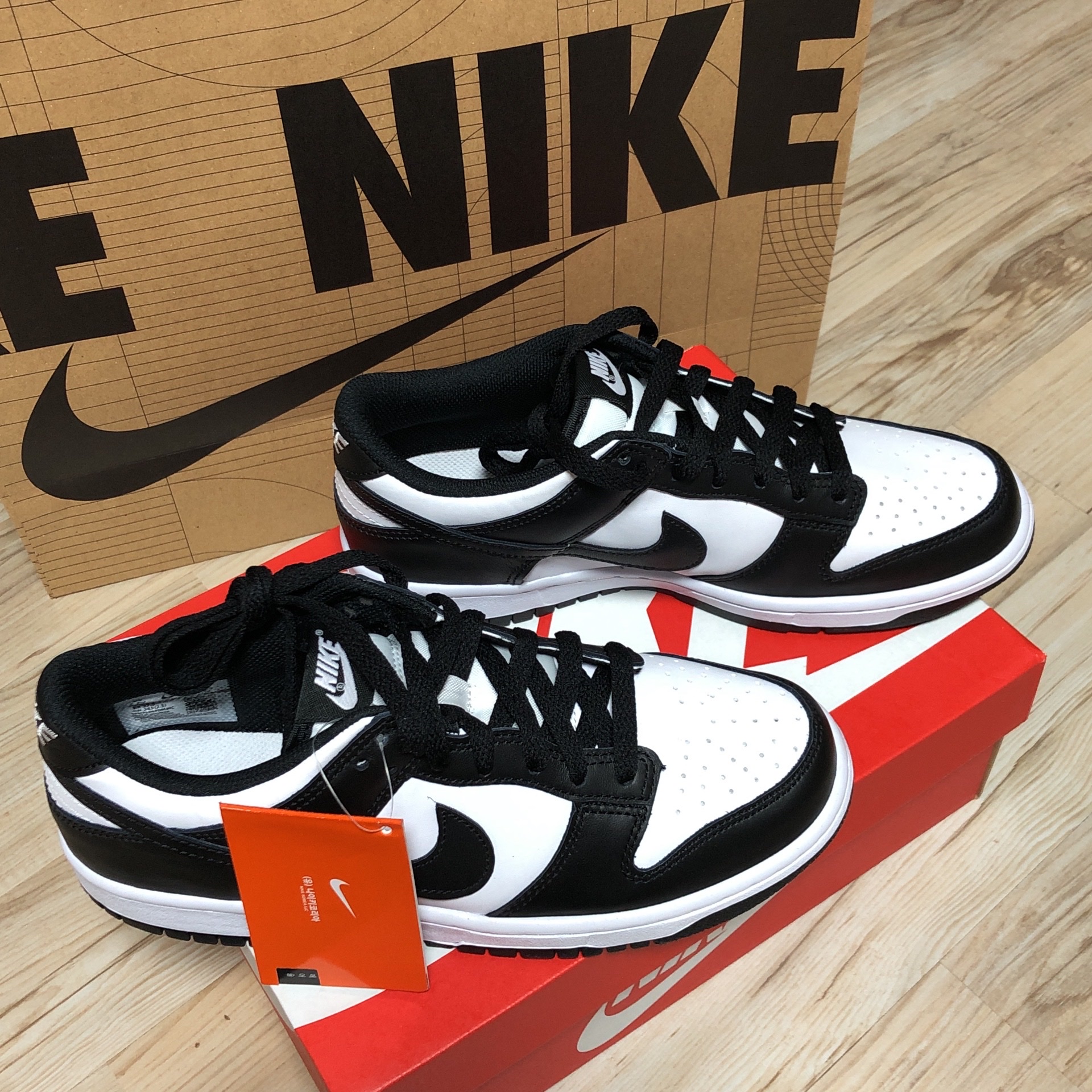 (GS) Nike Dunk Low Black 착용 스타일
