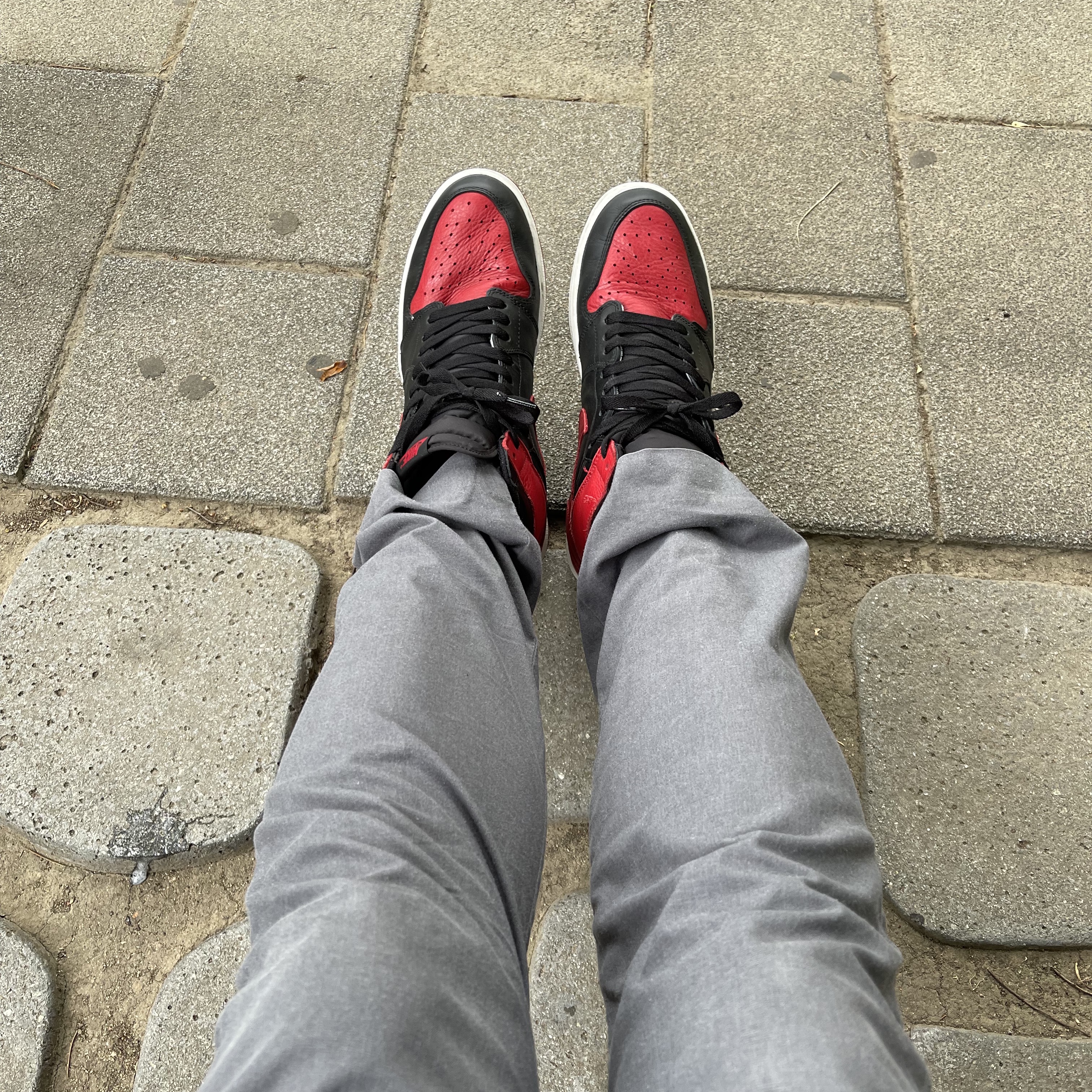 Jordan 1 Retro High OG Bred Banned 2016 착용 스타일 - 3