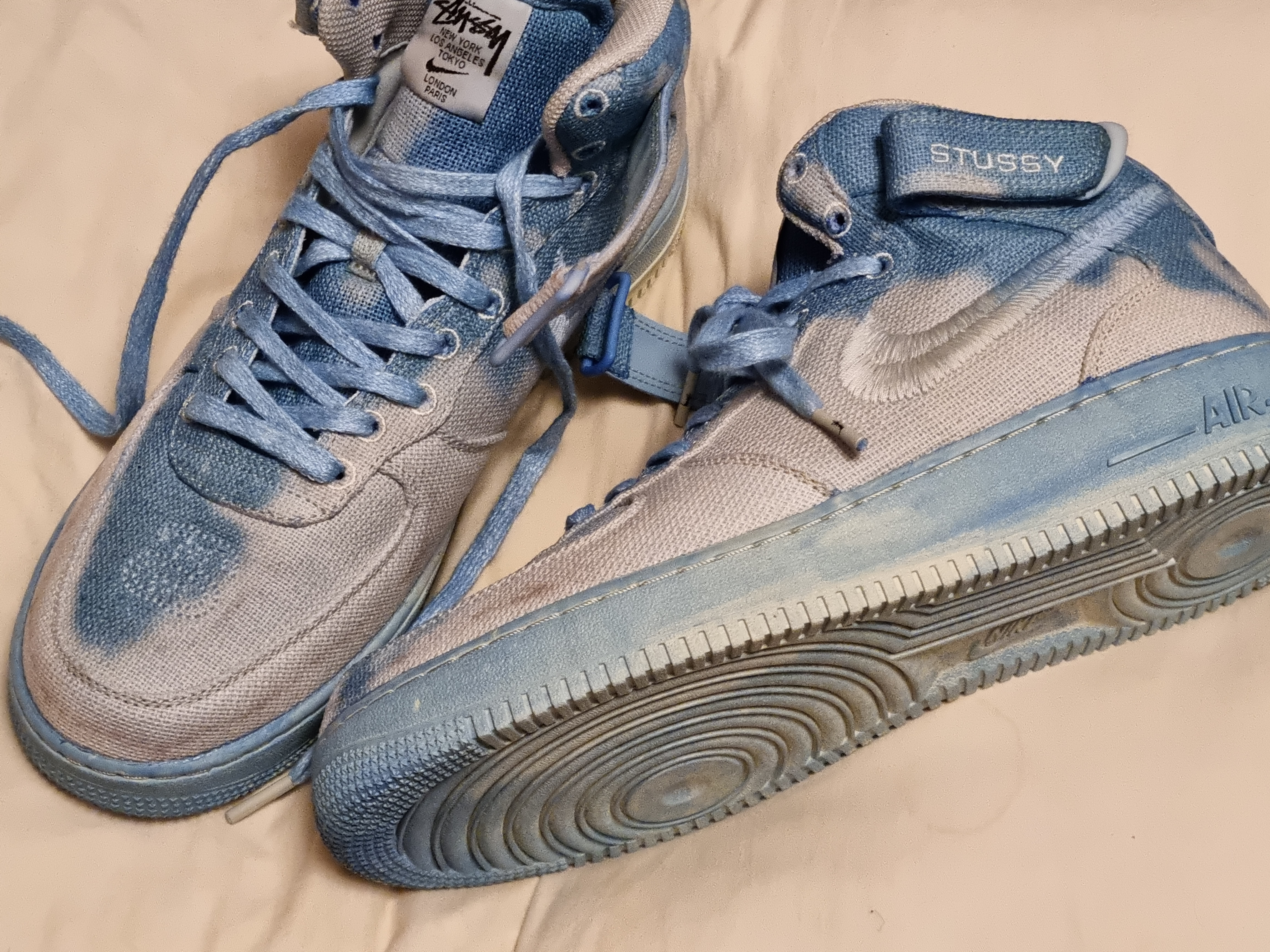 Nike x Stussy Air Force 1 '07 Mid SP Fossil 착용 스타일 - 2