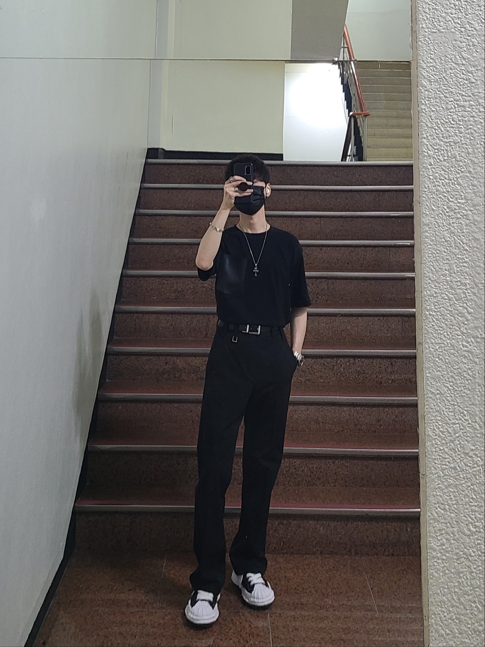 Maison Mihara Yasuhiro Blakey OG Sole Canvas Low-top Sneakers Black 착용 스타일