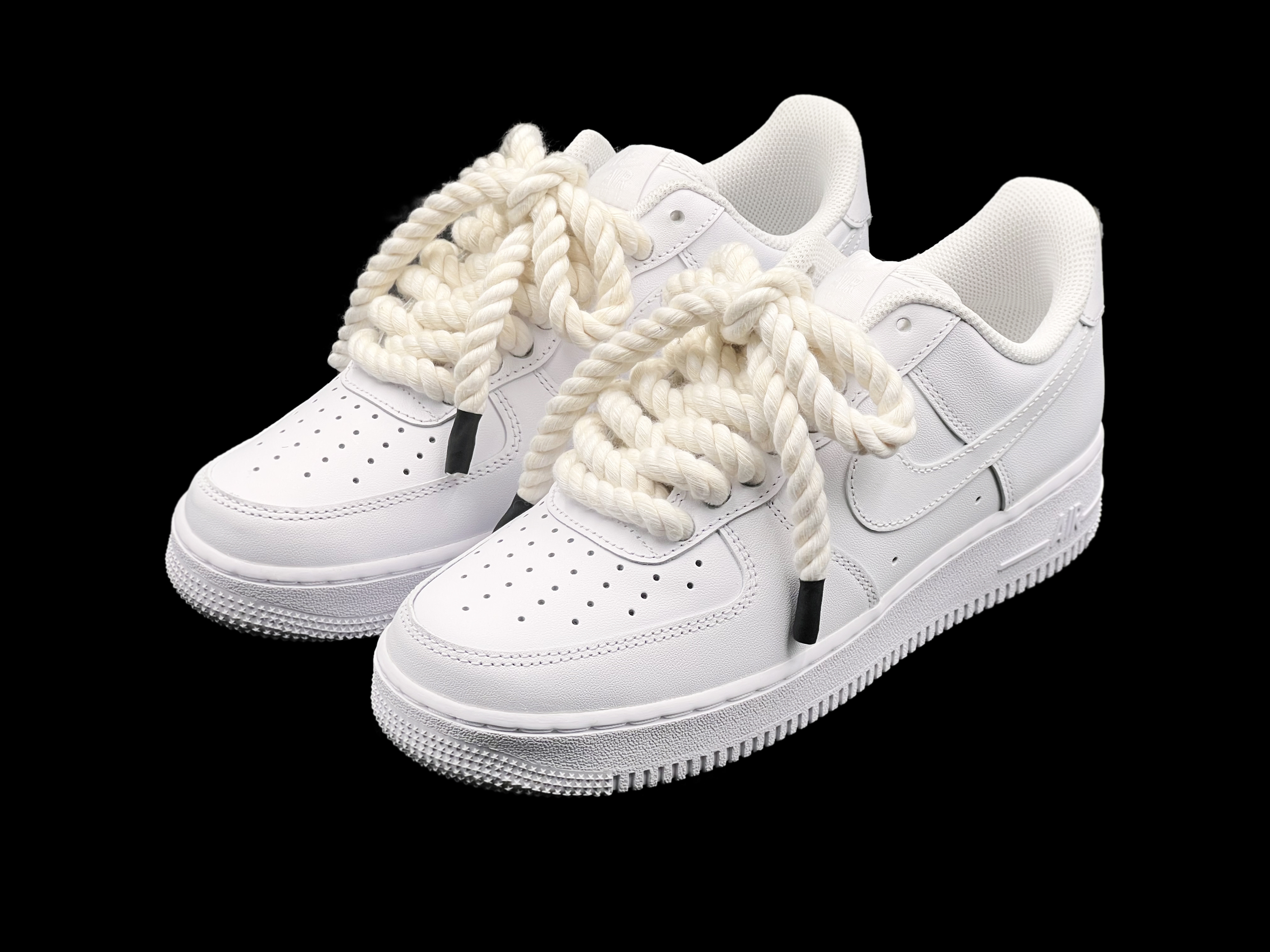 Nike Air Force 1 '07 Low White, (W) Nike Air Force 1 '07 Low White 착용 스타일 - 2