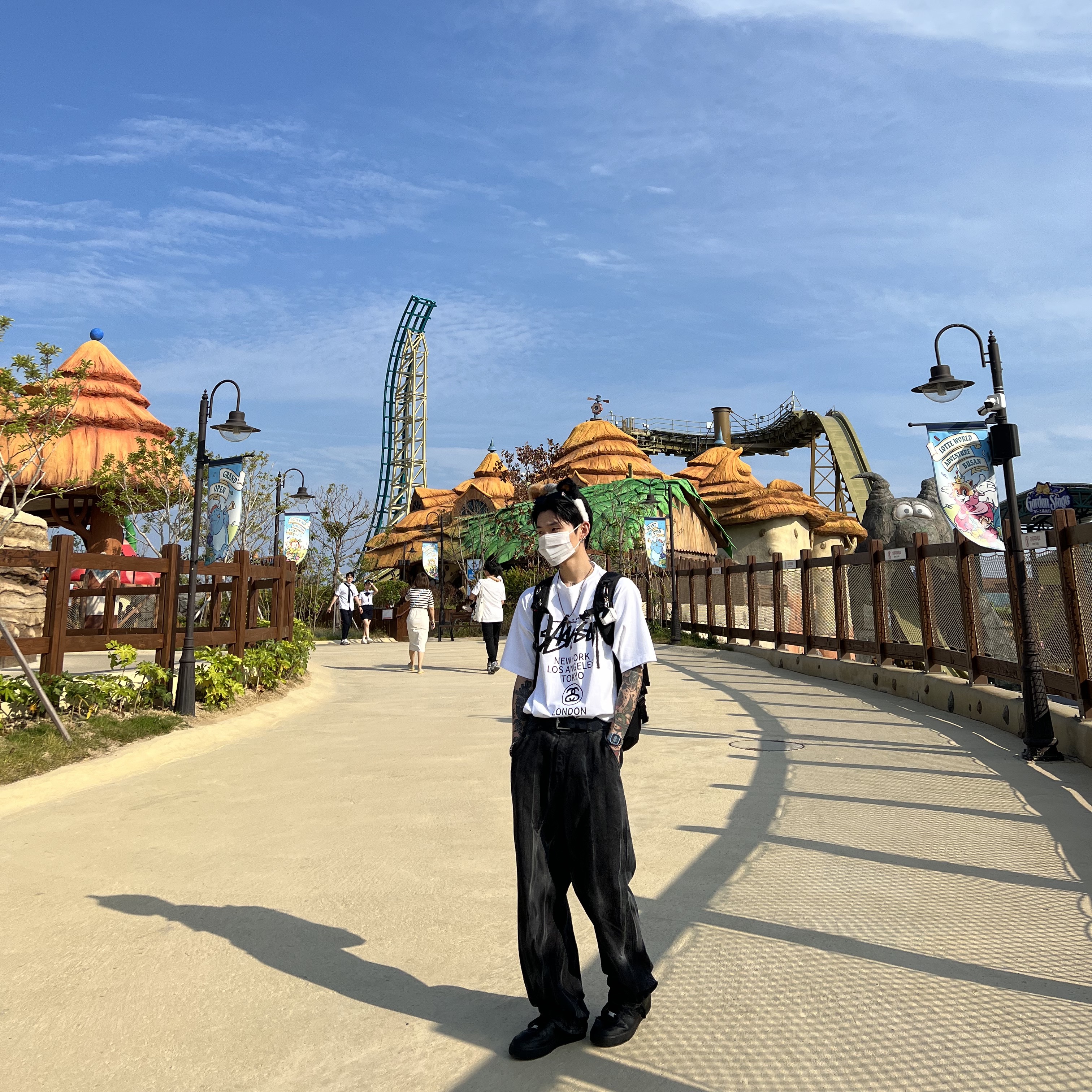 Supreme Backpack Black - 18FW, Nike Air Force 1 '07 Low Triple Black 착용 스타일 - 2