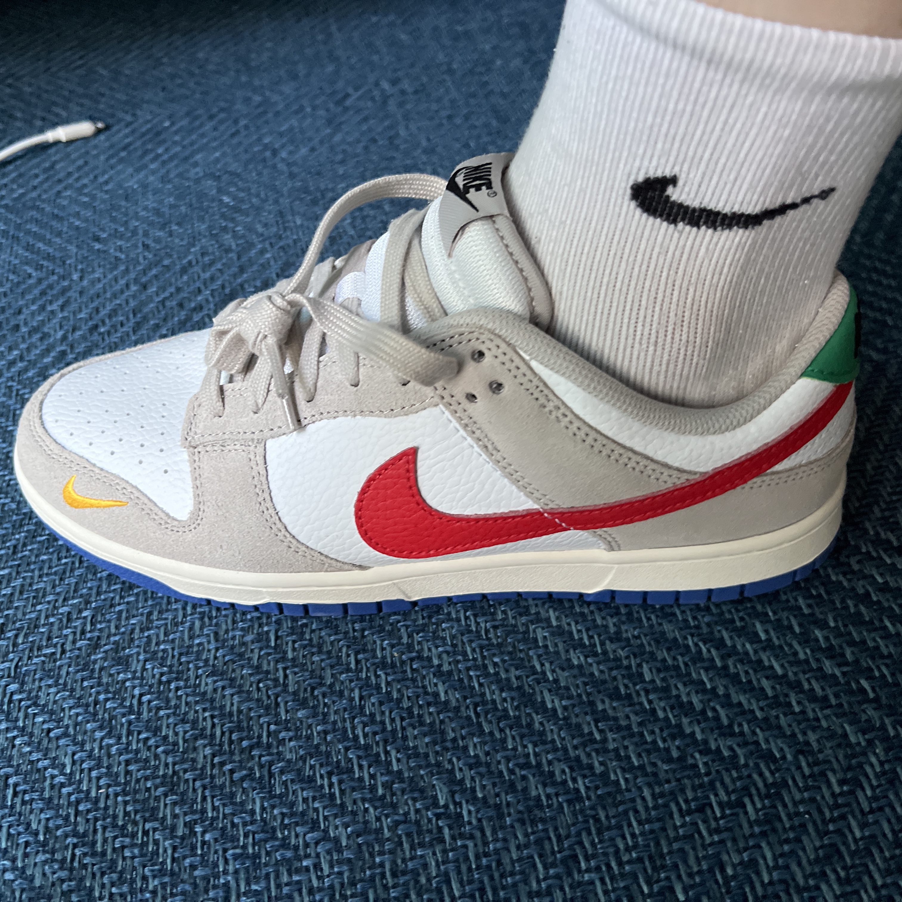 Nike Dunk Low Light Iron Ore 착용 스타일 - 2