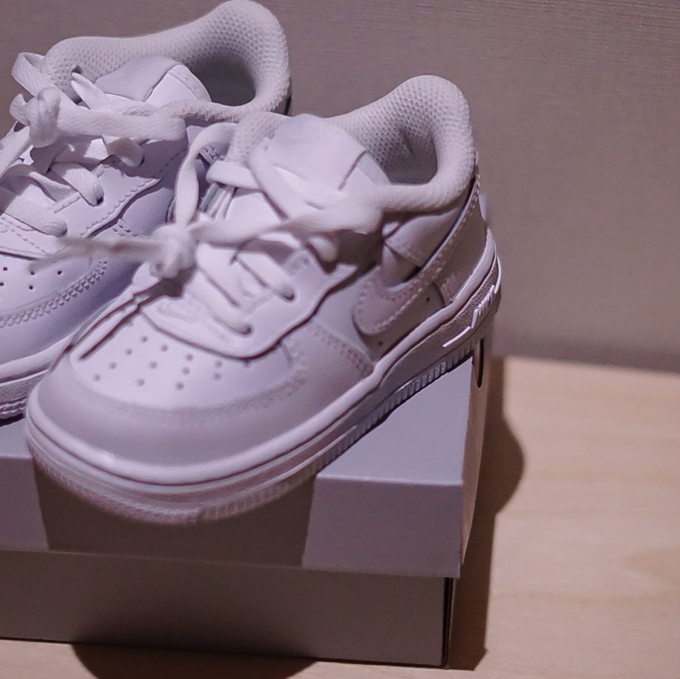 (GS) Nike Air Force 1 LE White 착용 스타일 - 1