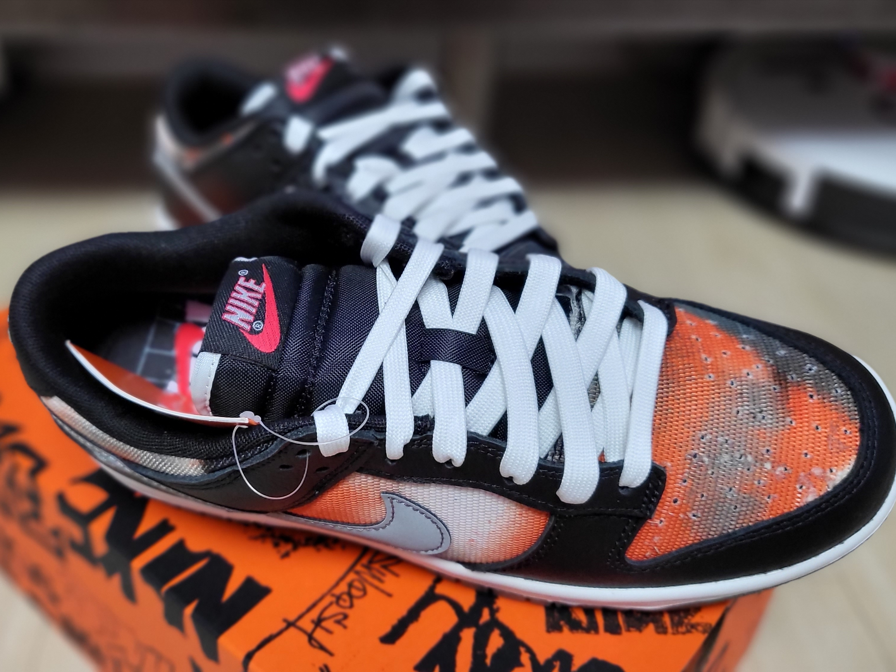 Nike Dunk Low Retro PRM Black and Tumbled Grey 착용 스타일 - 3