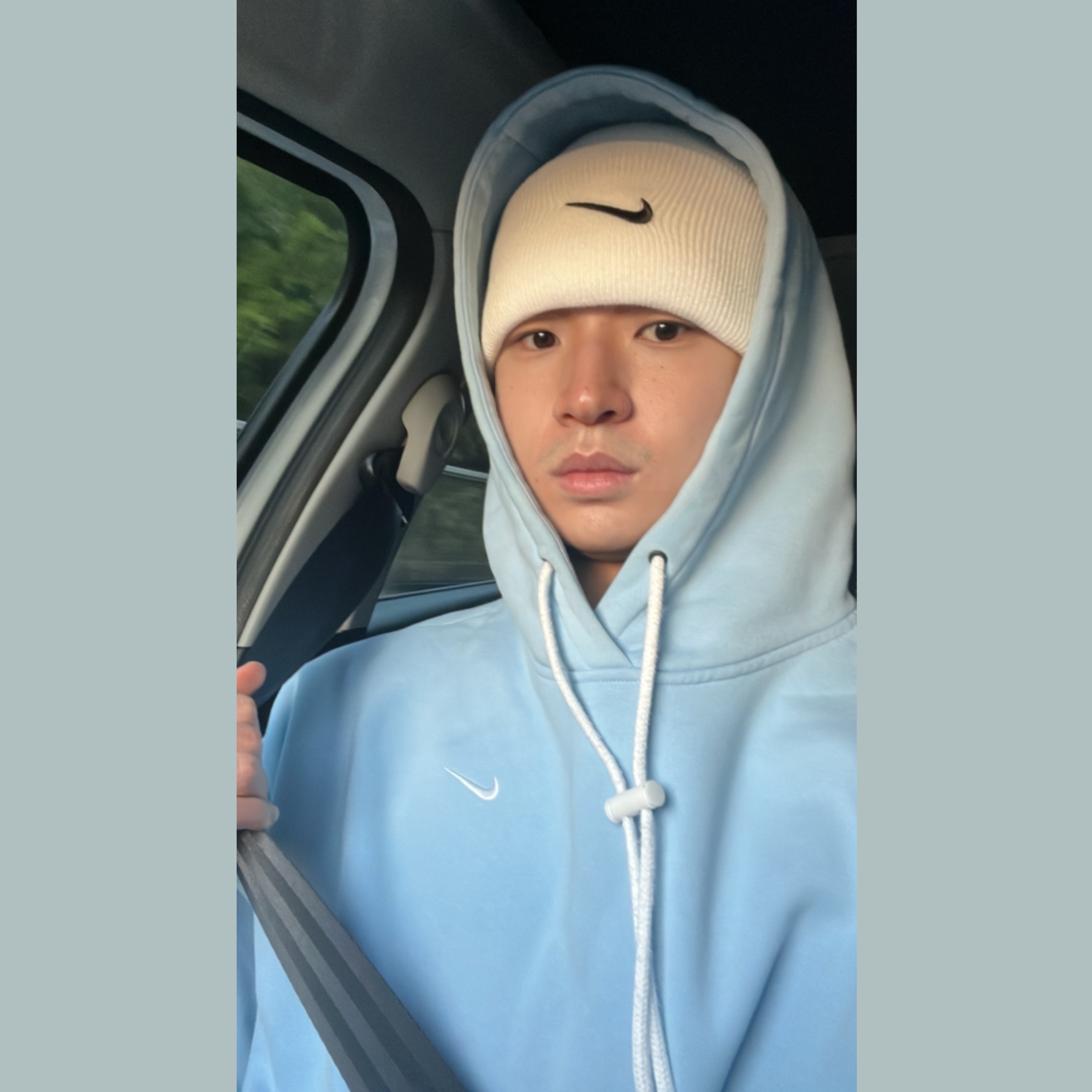Nike x Stussy NRG Cuffed Beanie Summit White, Nike NRG Solo Swoosh Fleece Hoodie Psychic Blue - US/EU 착용 스타일