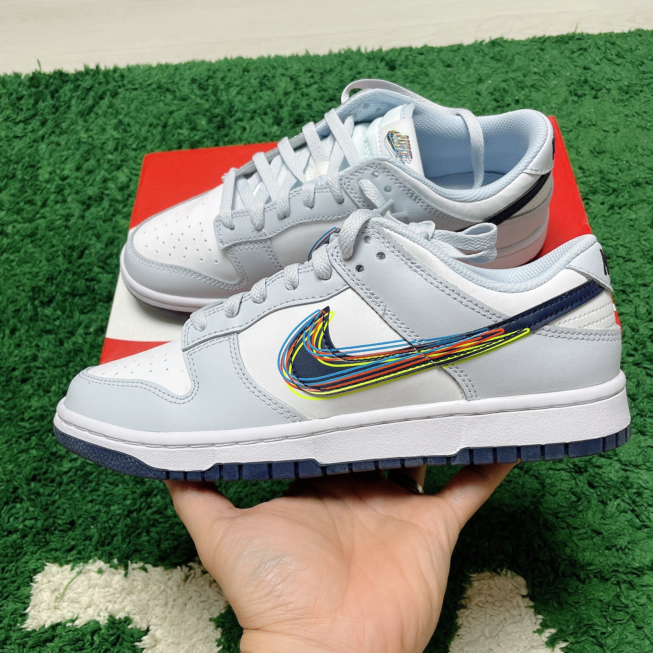 Nike Dunk Low 3D Swoosh White Grey 착용 스타일