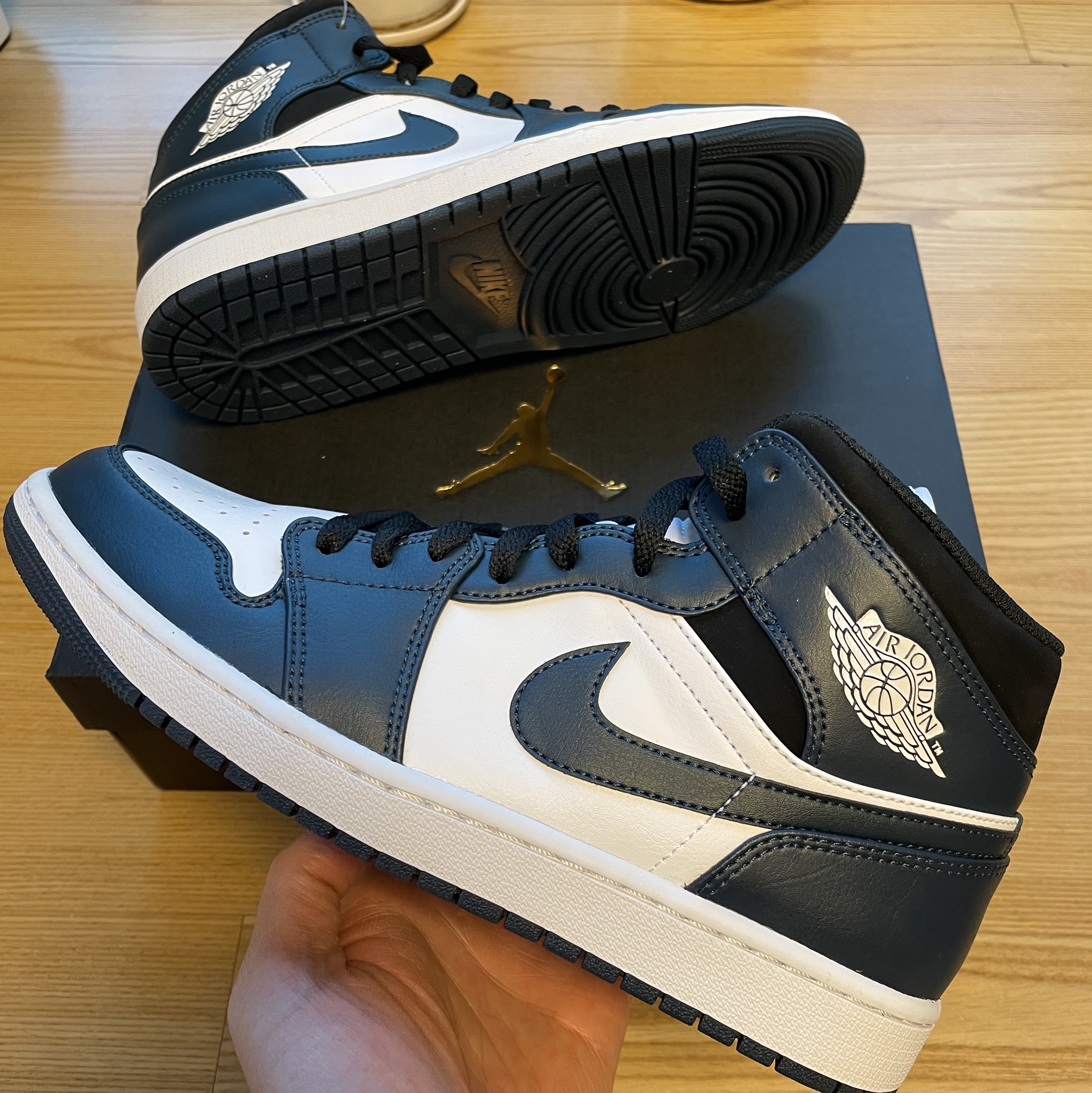 Jordan 1 Mid Dark Teal 착용 스타일 - 1