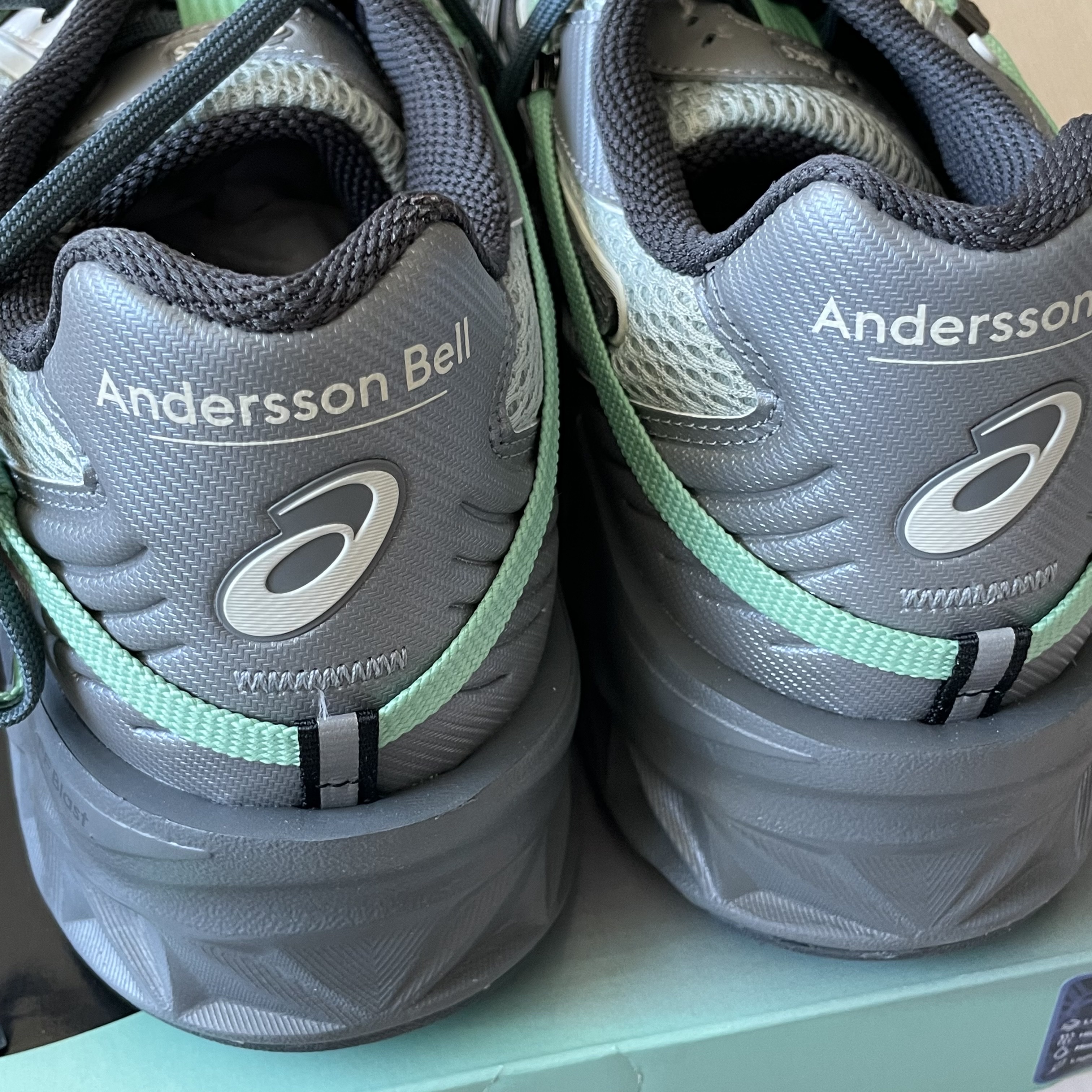 Asics x Andersson Bell HN2-S Protoblast Smoke Grey 착용 스타일 - 5