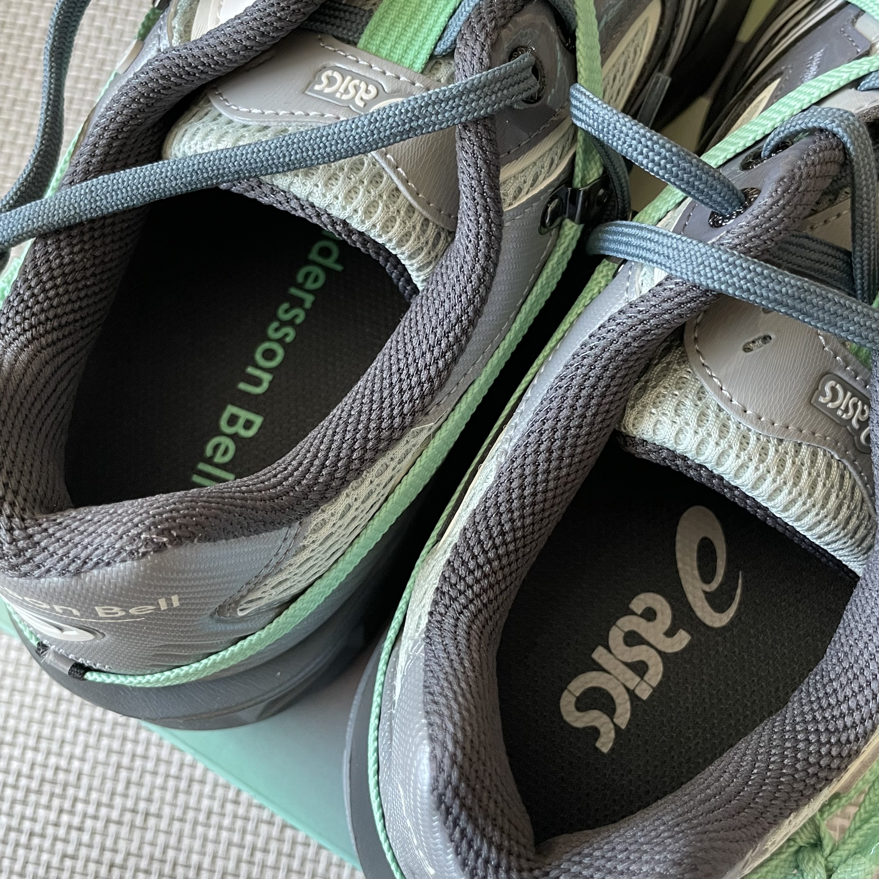 Asics x Andersson Bell HN2-S Protoblast Smoke Grey 착용 스타일 - 4