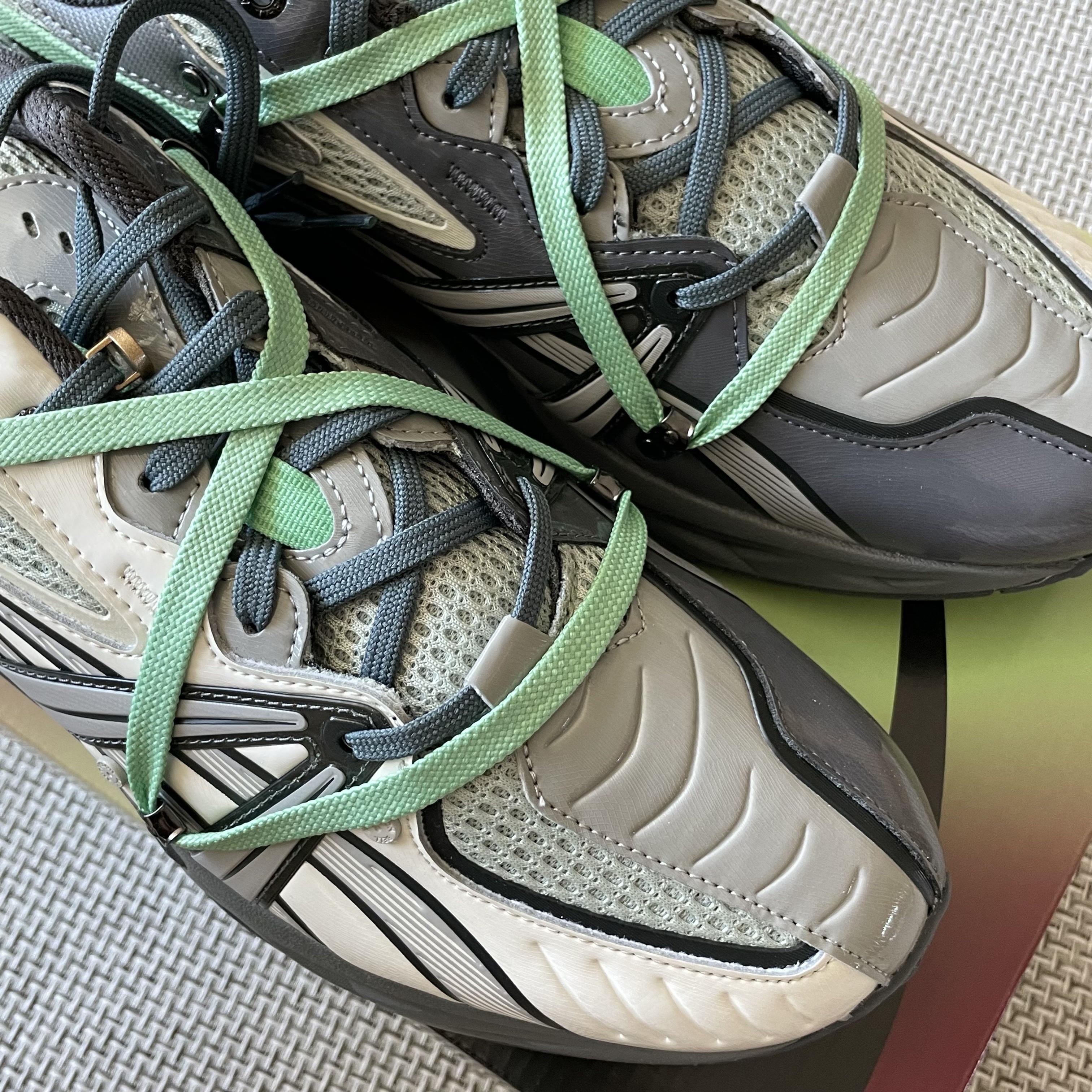 Asics x Andersson Bell HN2-S Protoblast Smoke Grey 착용 스타일 - 3