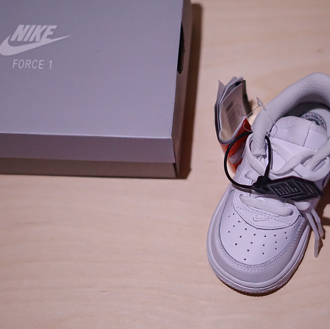 (GS) Nike Air Force 1 LE White 착용 스타일 - 2