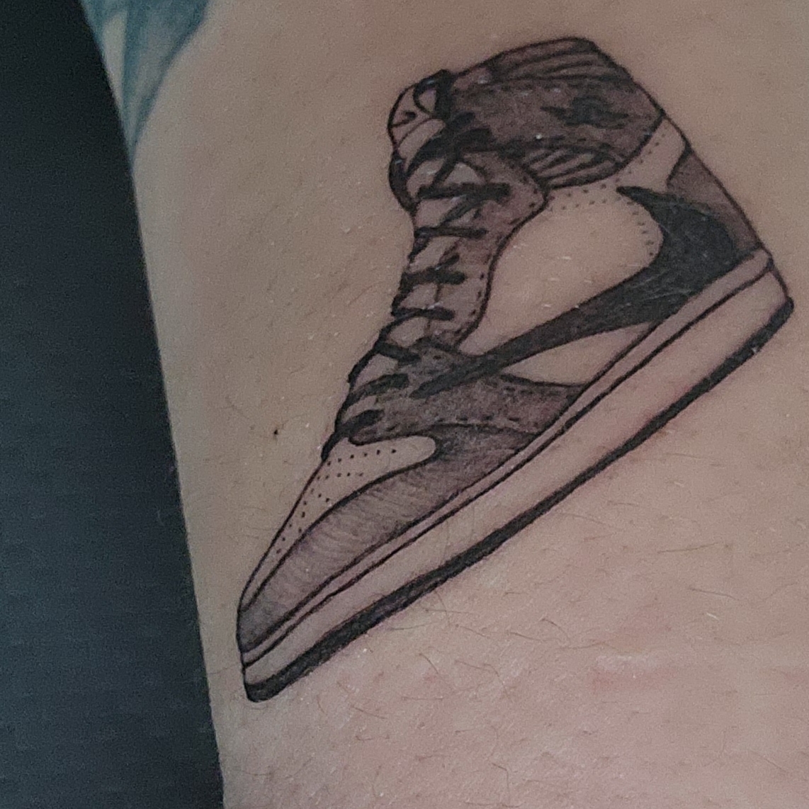 Jordan 1 x Travis Scott Retro High OG SP Mocha, Jordan 1 x Travis Scott x Fragment Retro High OG SP Military Blue 착용 스타일 - 3