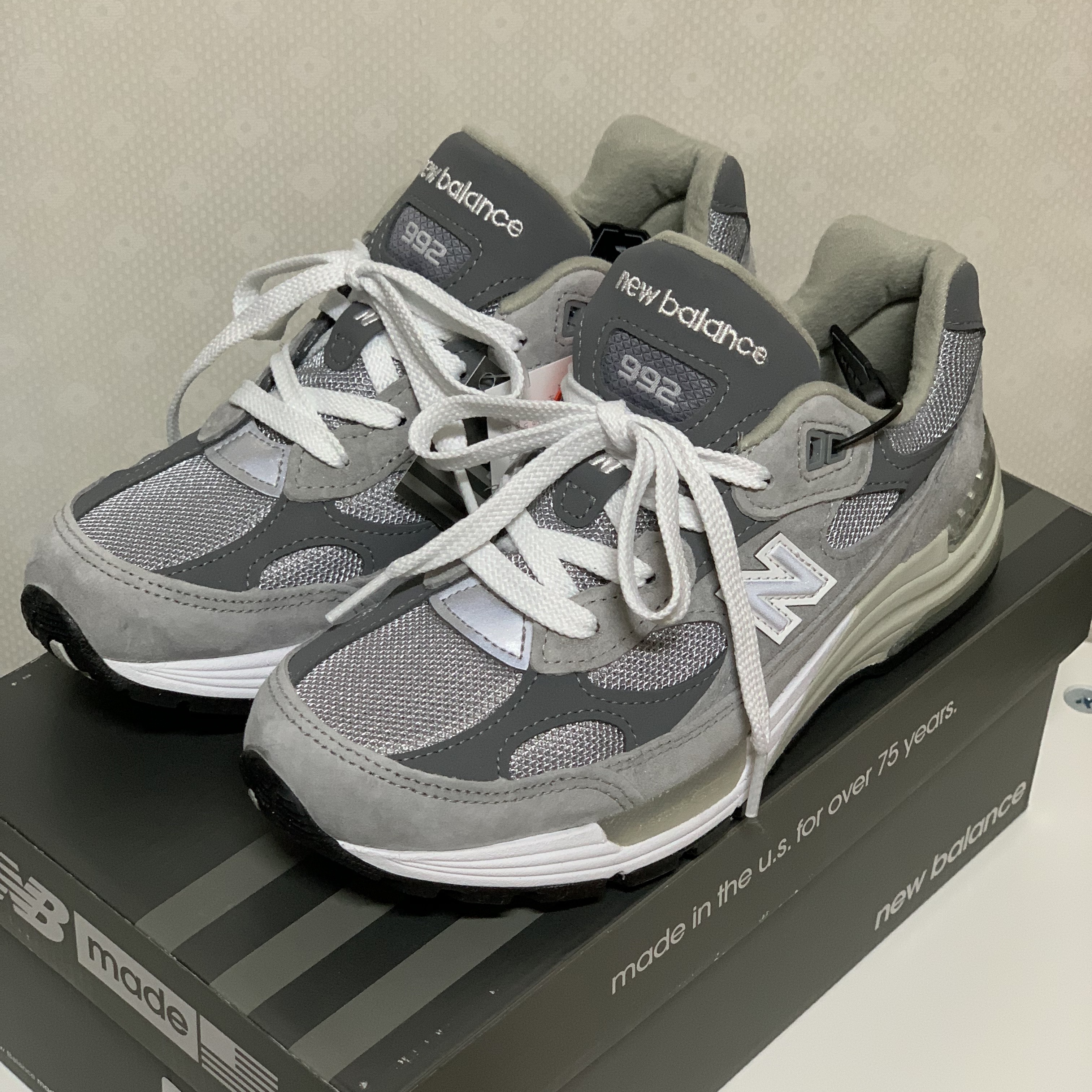 New Balance 992 Made in USA Grey - D Standard 착용 스타일 - 1