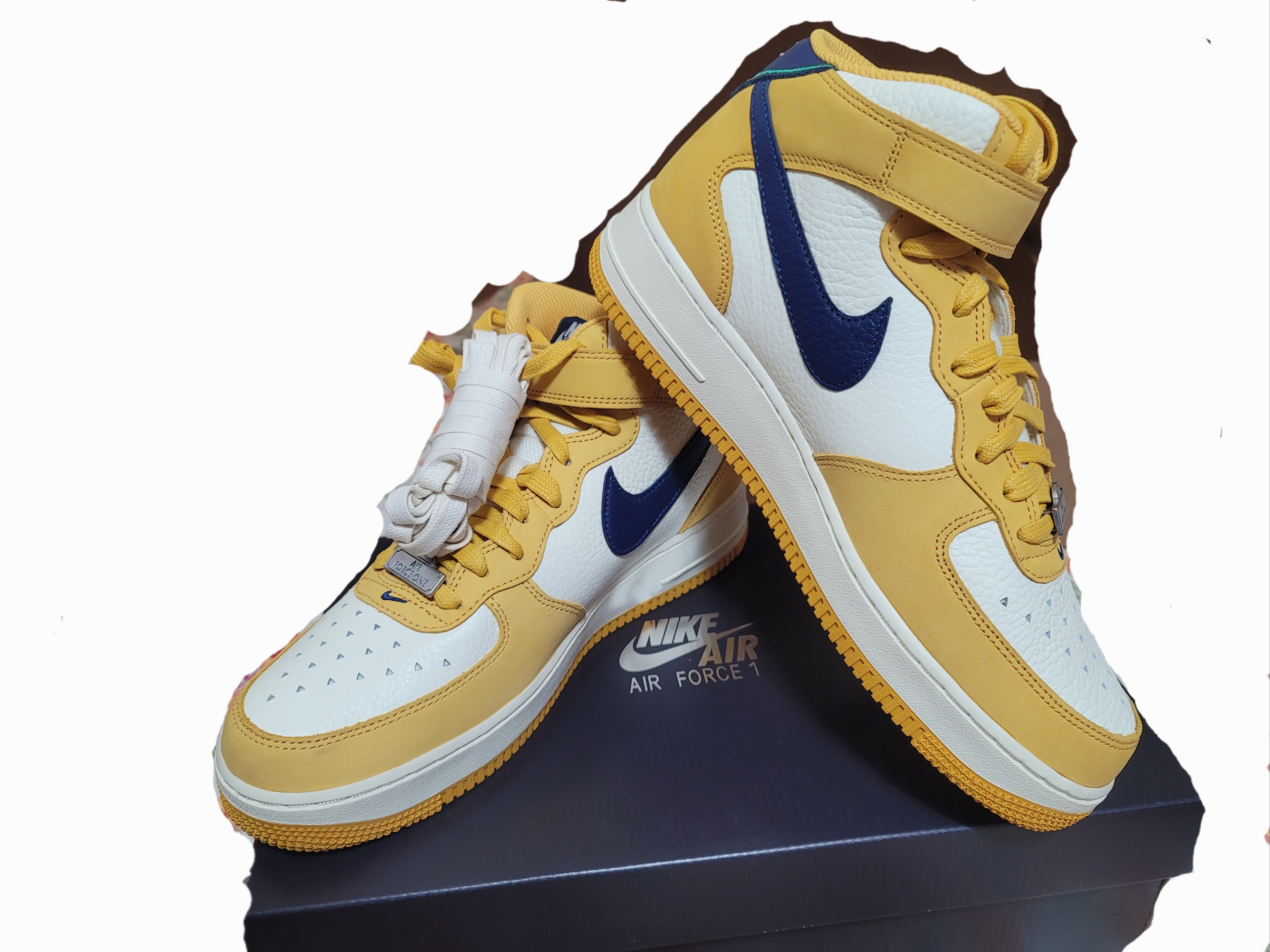 Nike Air Force 1 Mid Paris 착용 스타일 - 5