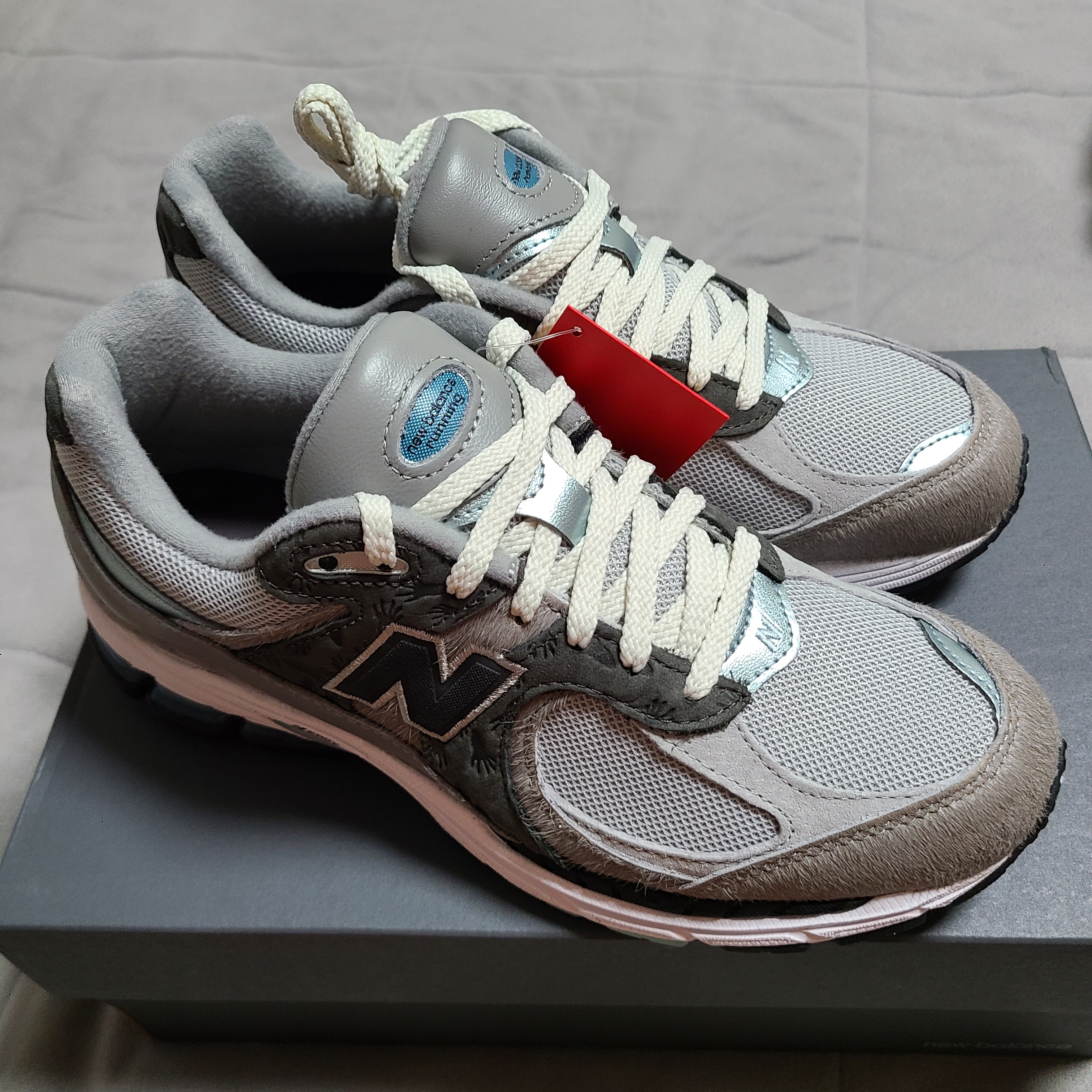 New Balance x Atmos 2002R Rat 착용 스타일