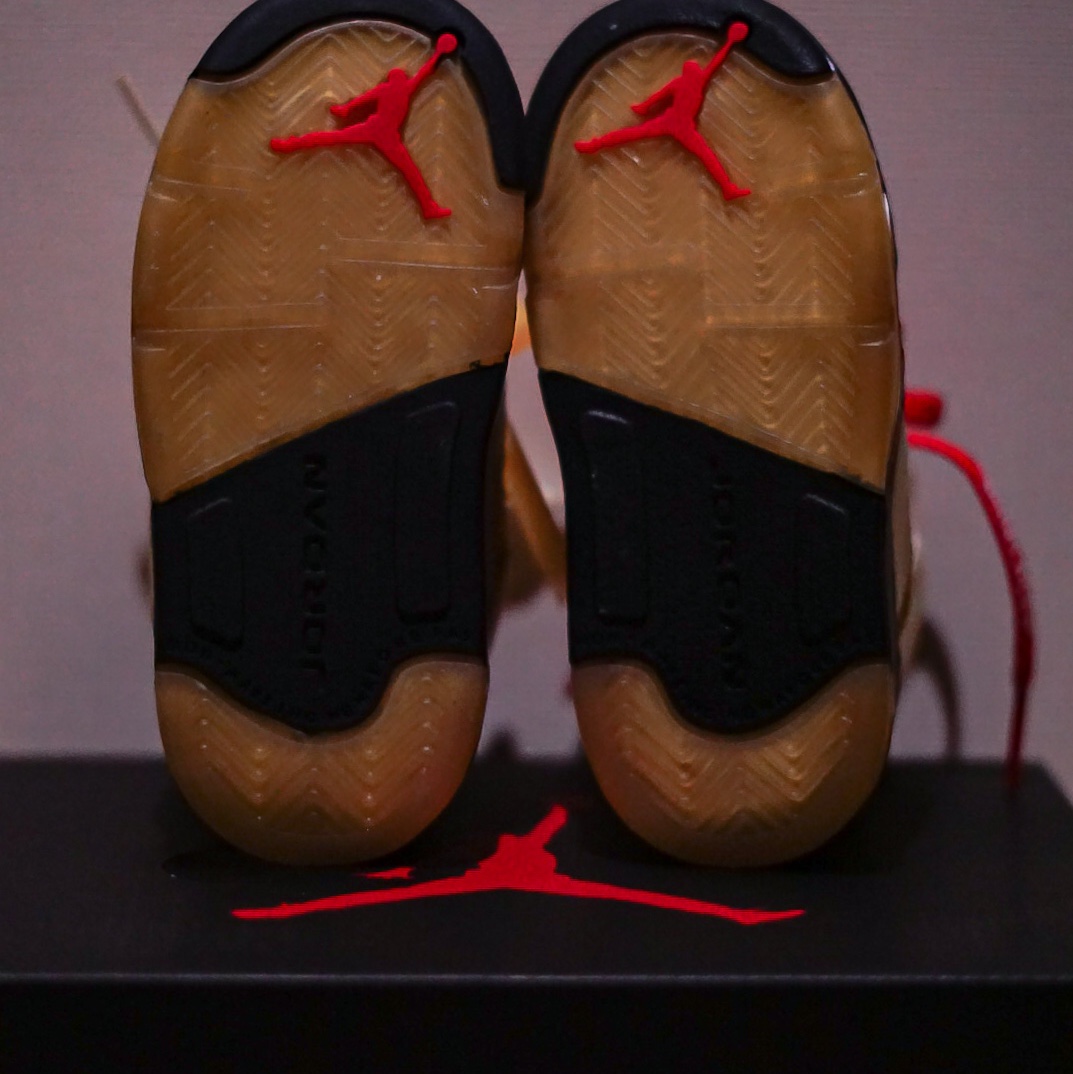 (TD) Jordan 5 x Off-White Retro SP Sail Fire Red 착용 스타일 - 2